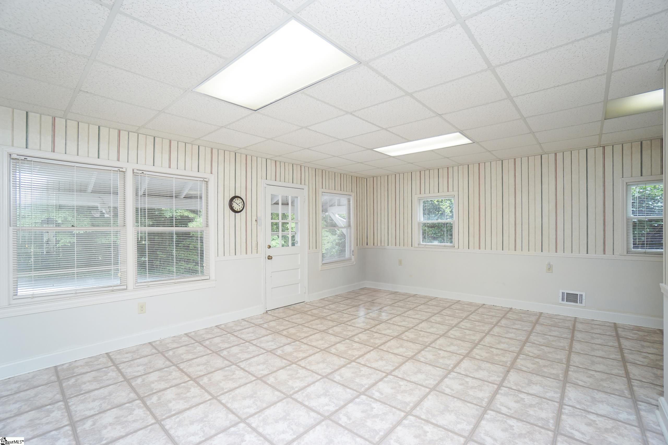 26 Crestline Road