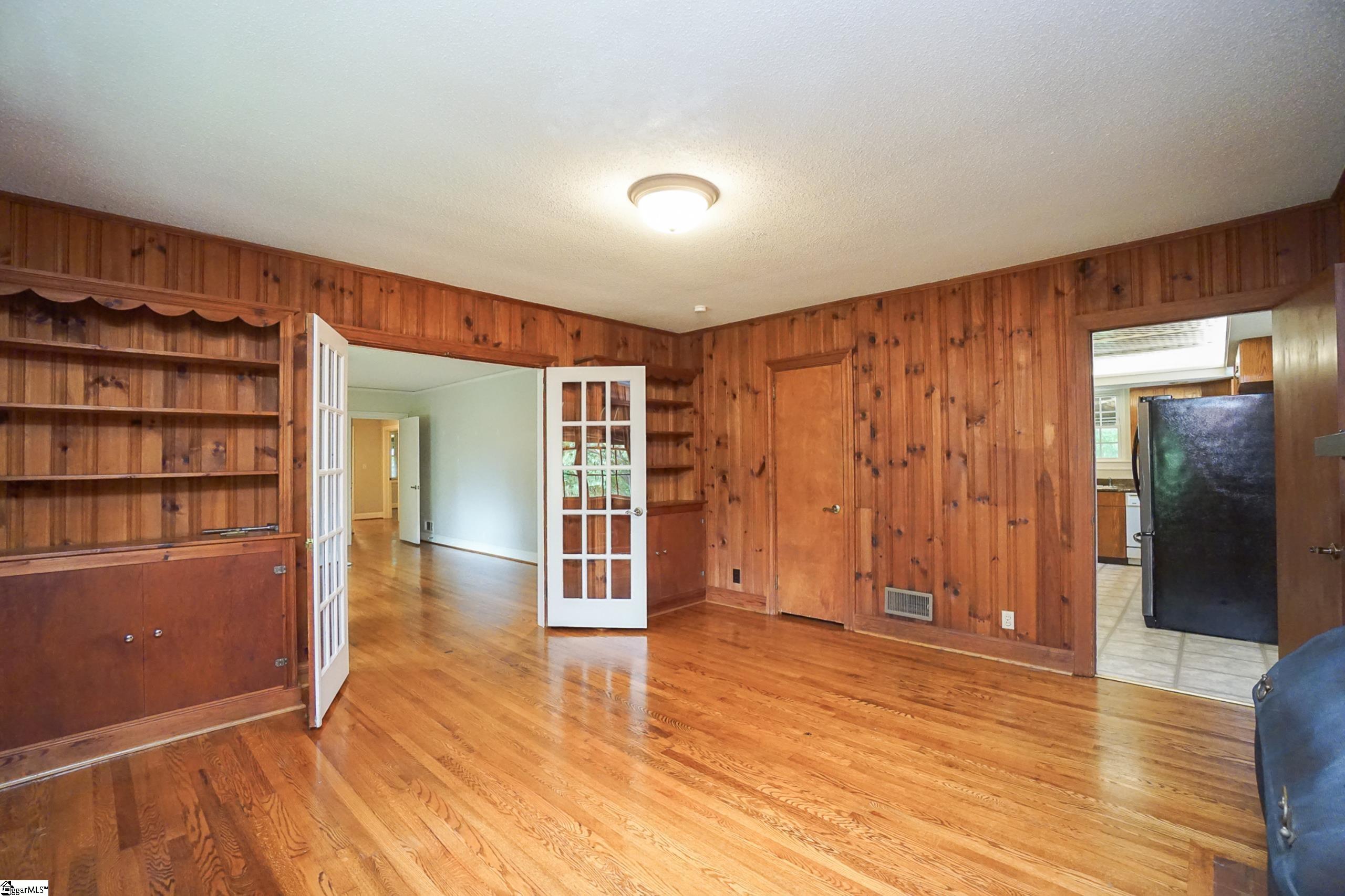 26 Crestline Road
