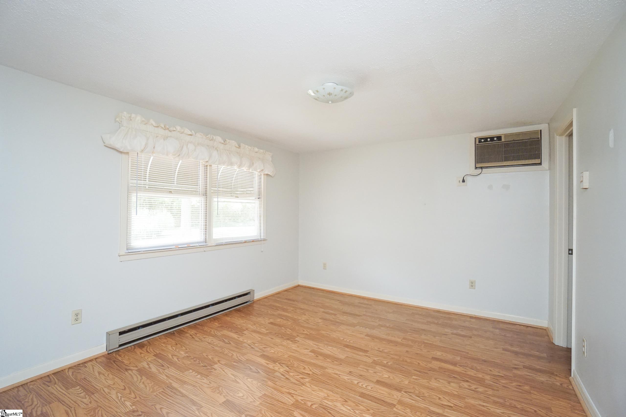 26 Crestline Road