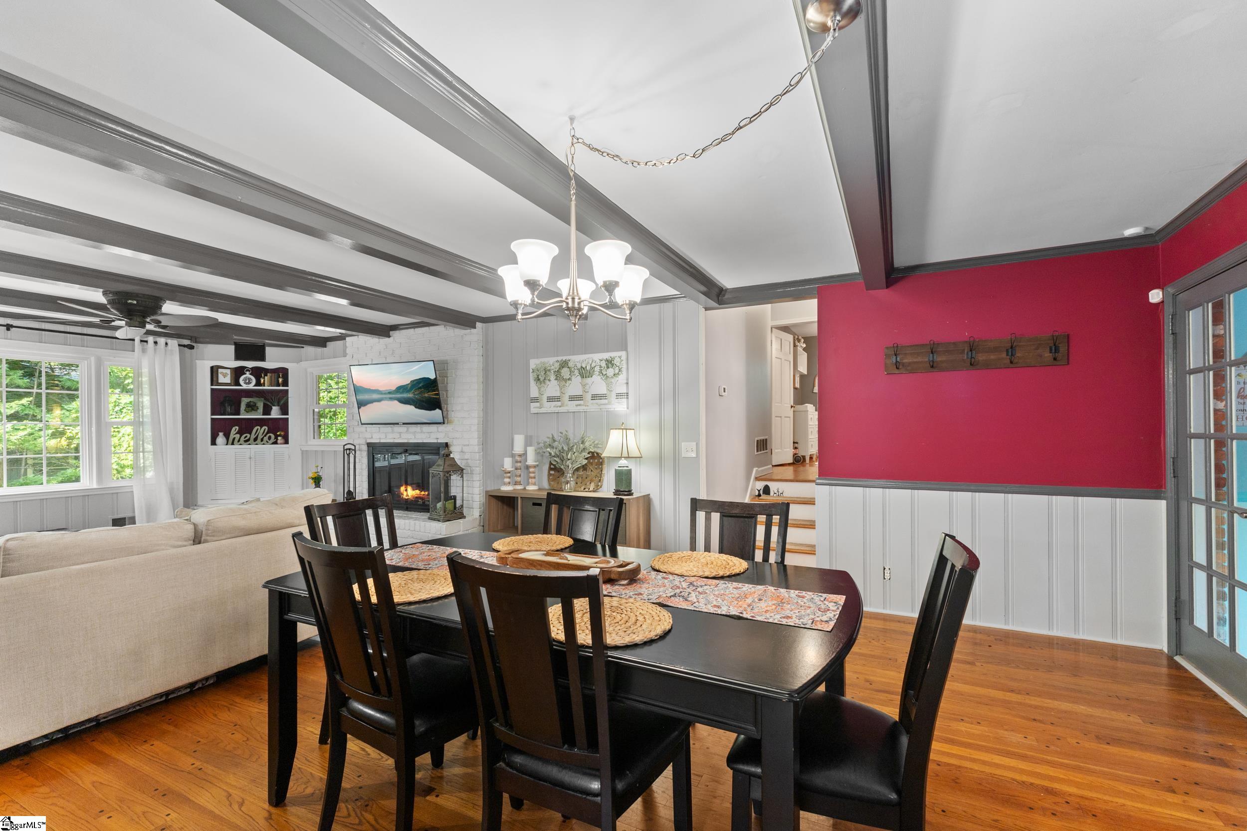 206 Dellrose Circle