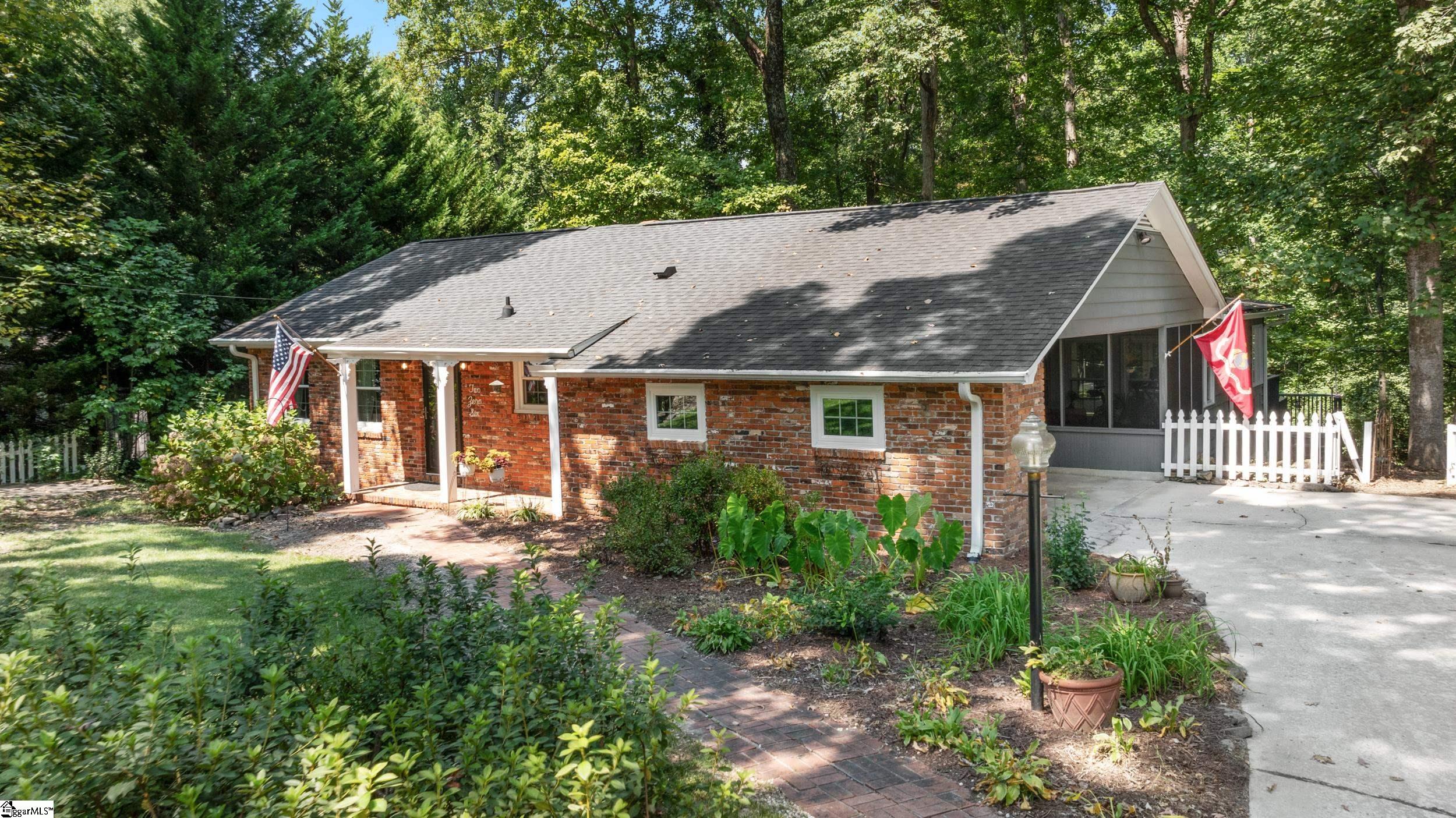 206 Dellrose Circle