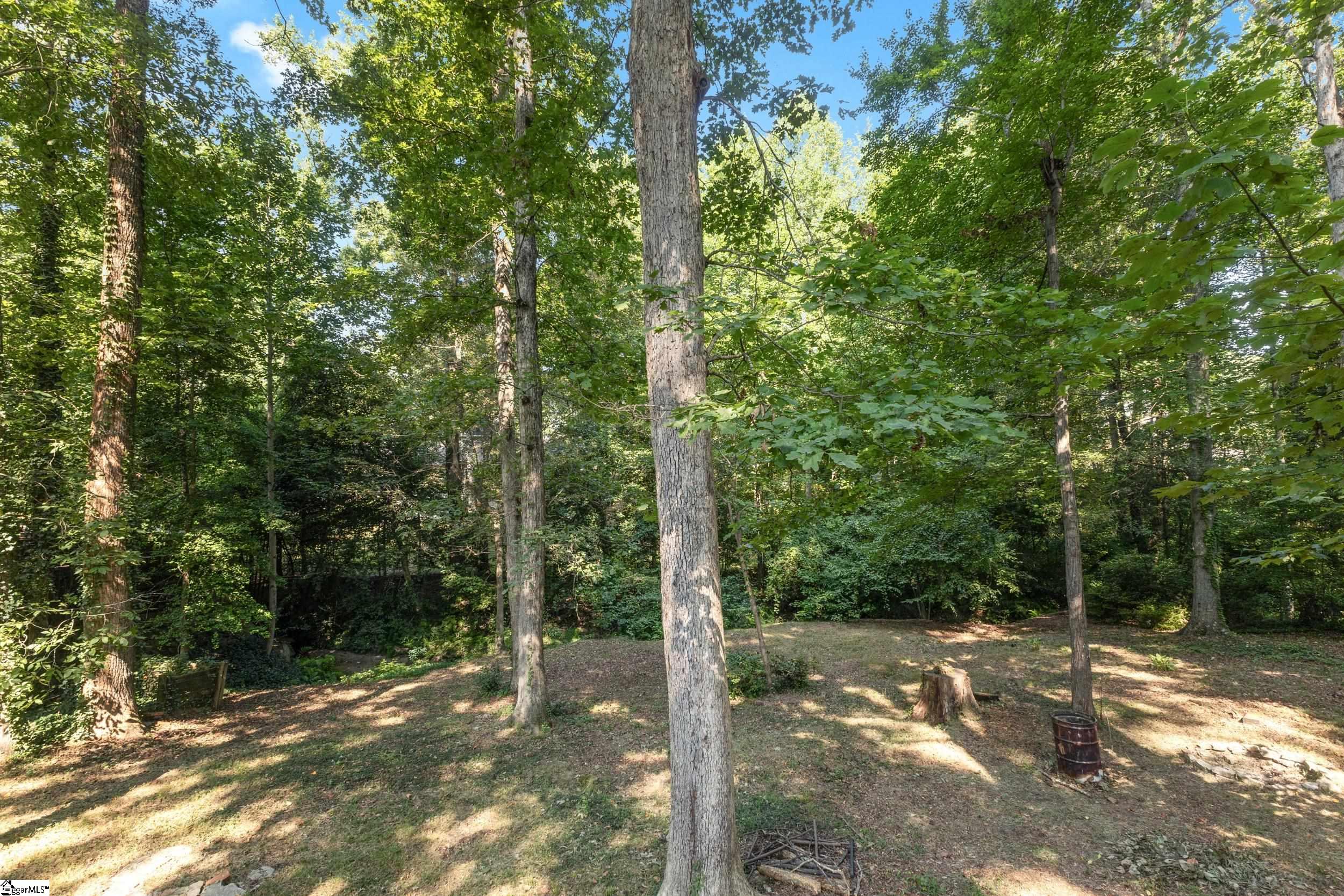 206 Dellrose Circle