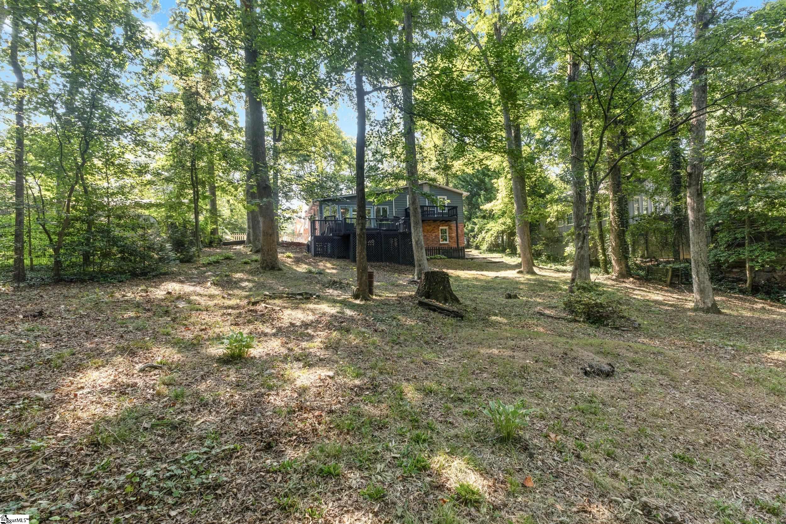 206 Dellrose Circle