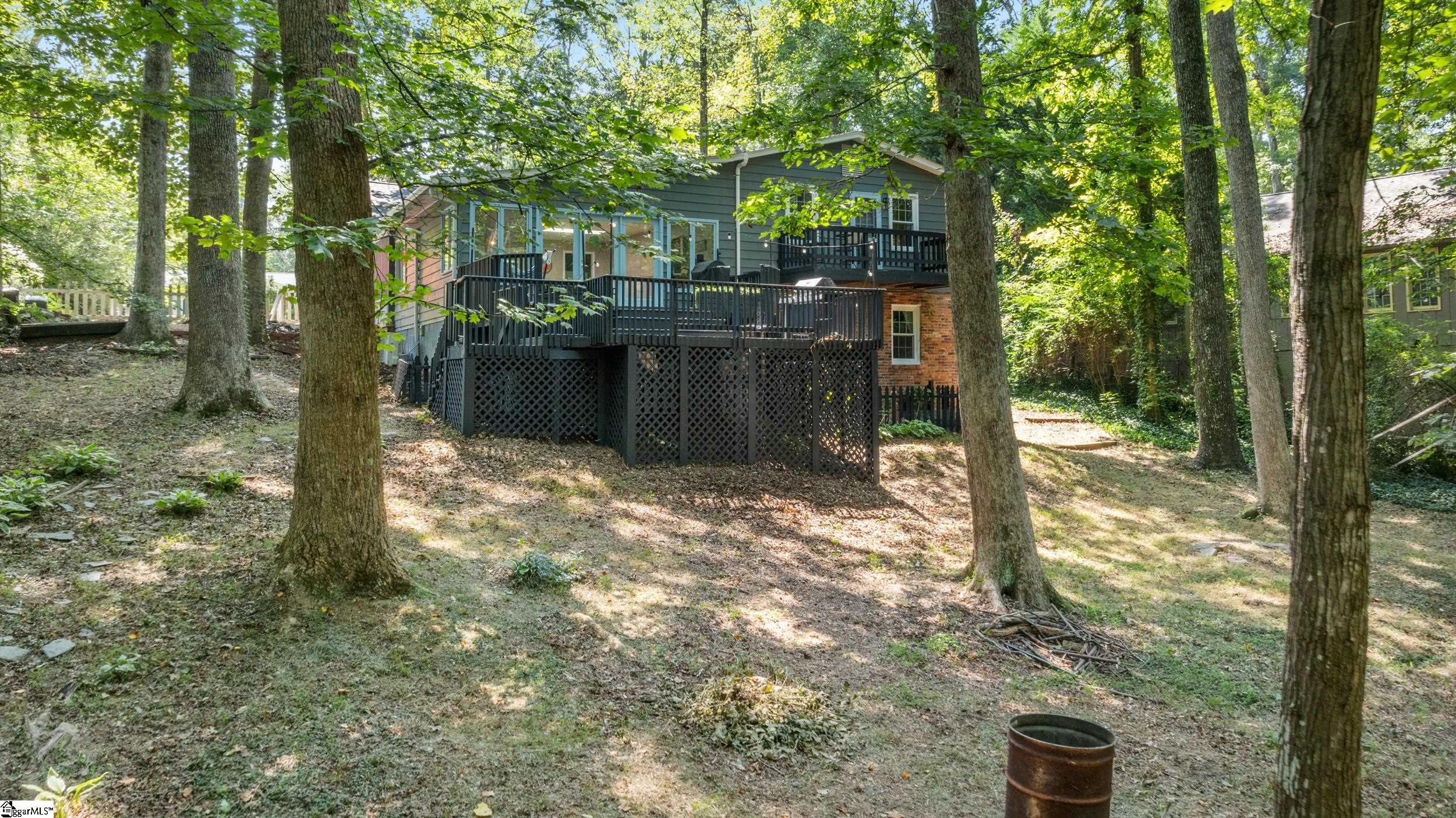 206 Dellrose Circle