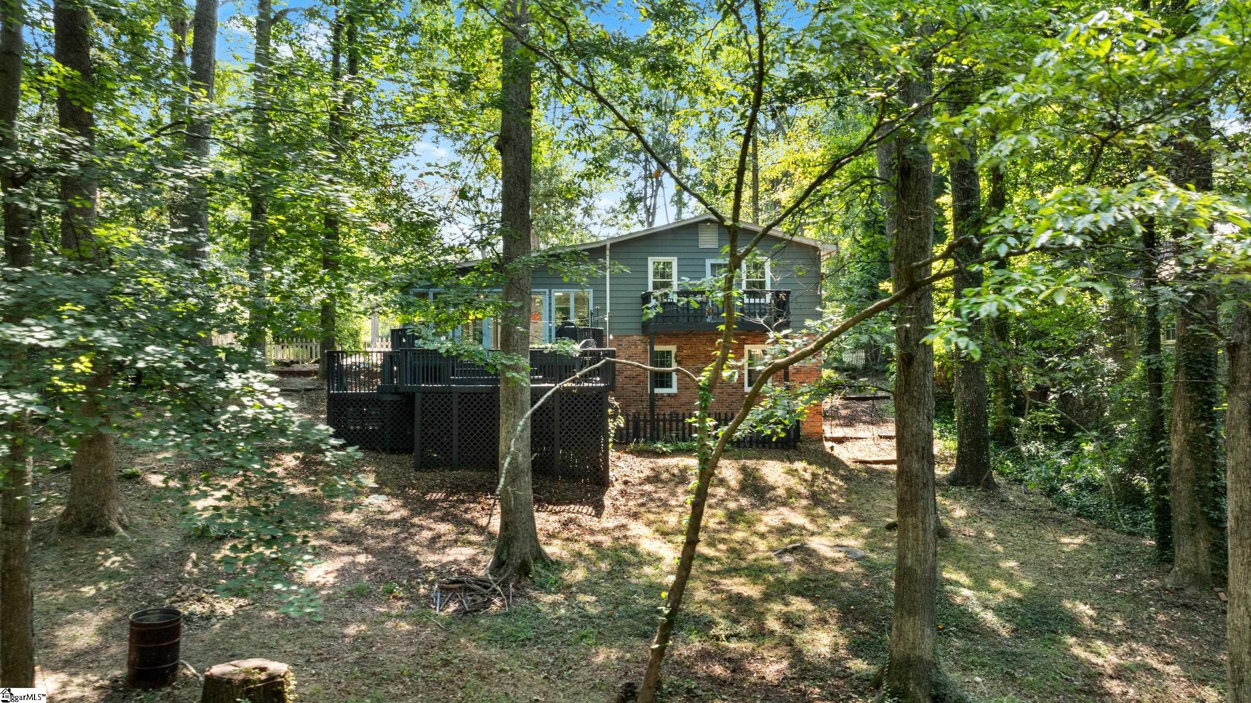 206 Dellrose Circle