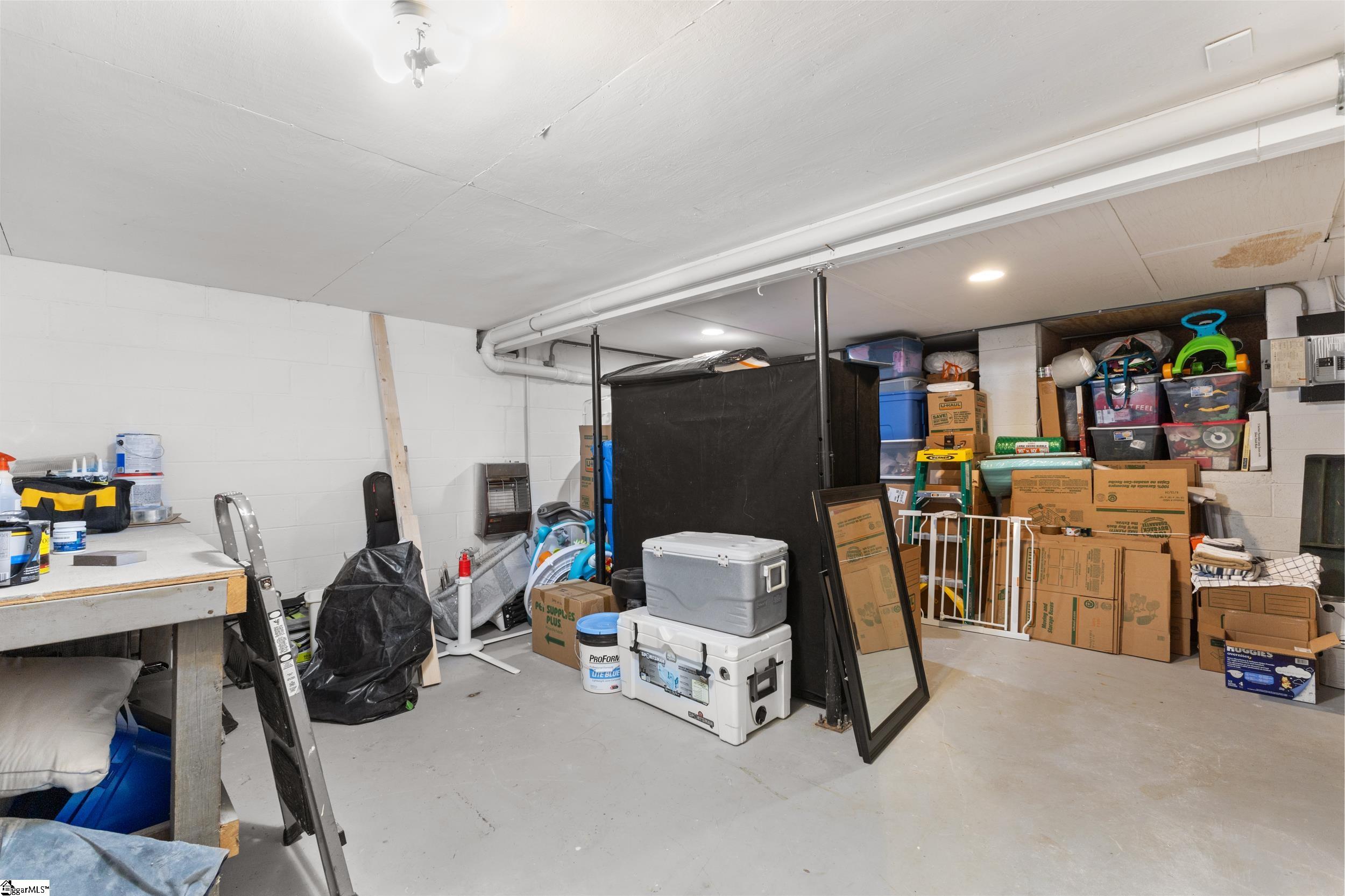 206 Dellrose Circle