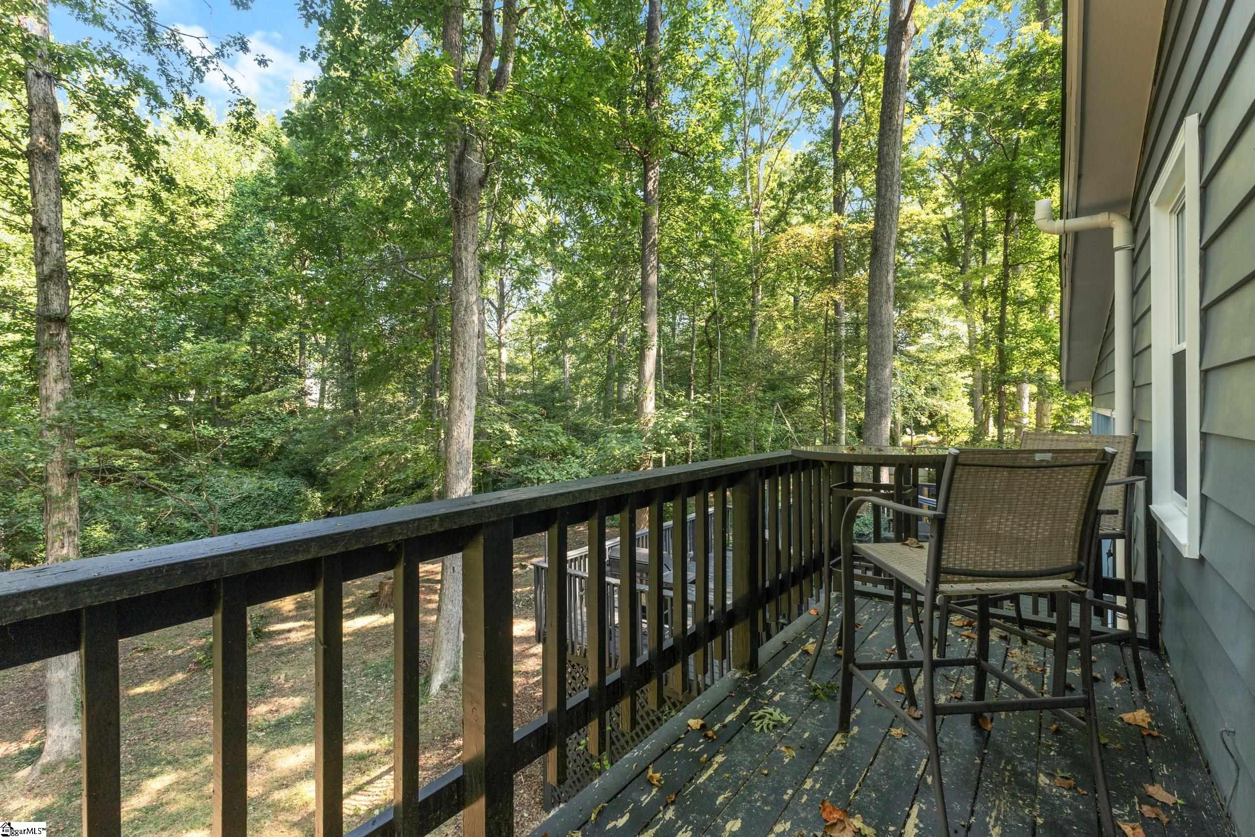 206 Dellrose Circle