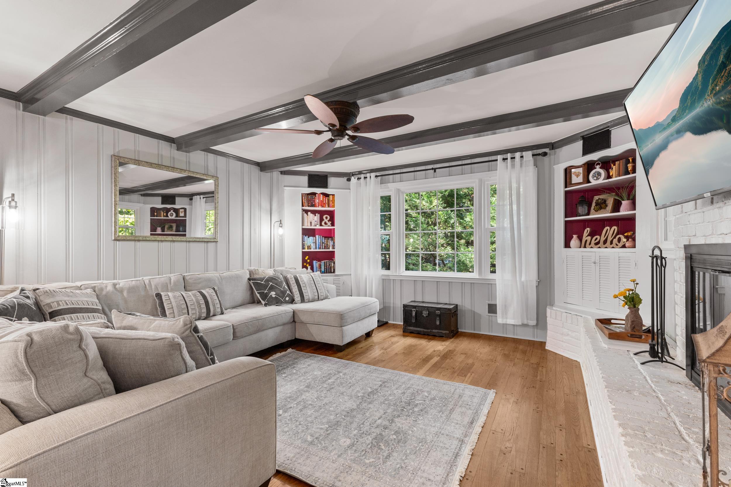 206 Dellrose Circle