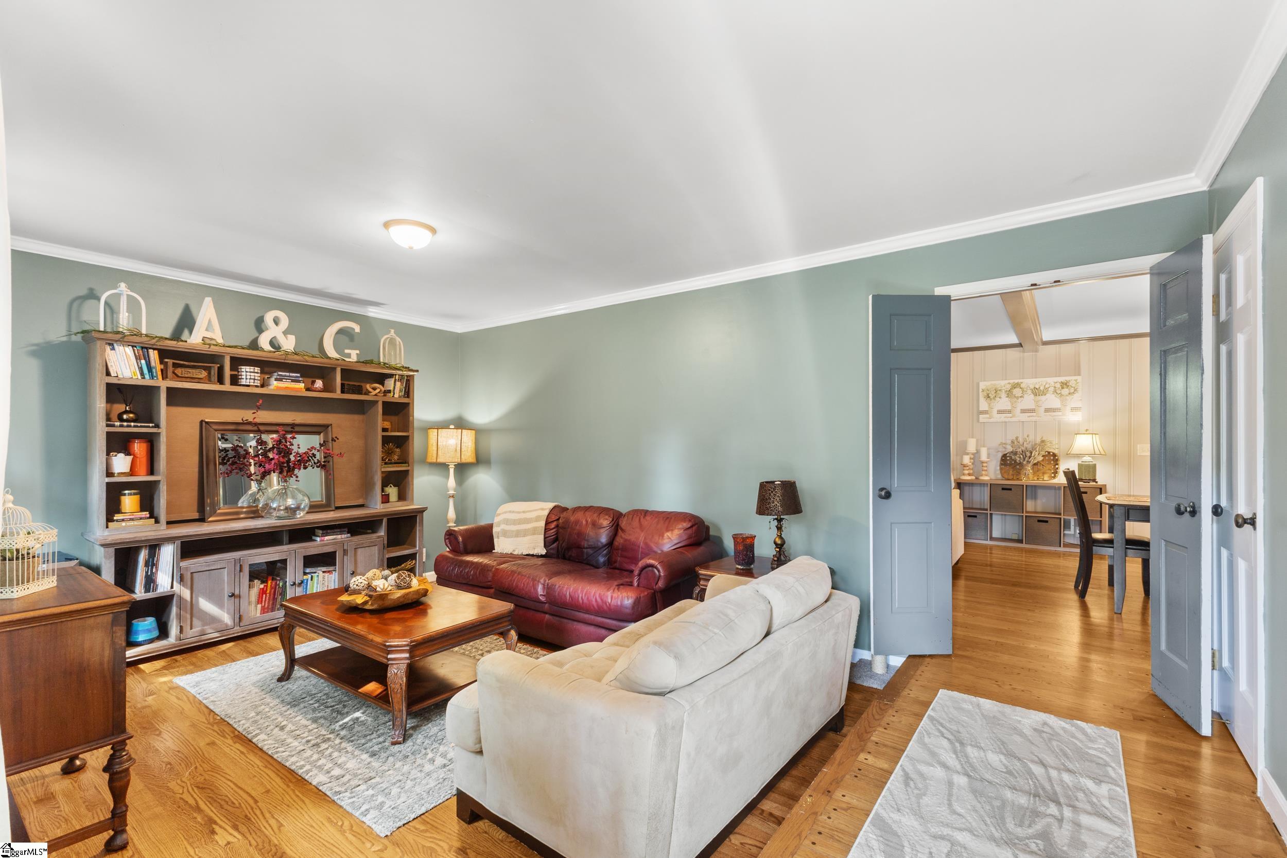 206 Dellrose Circle
