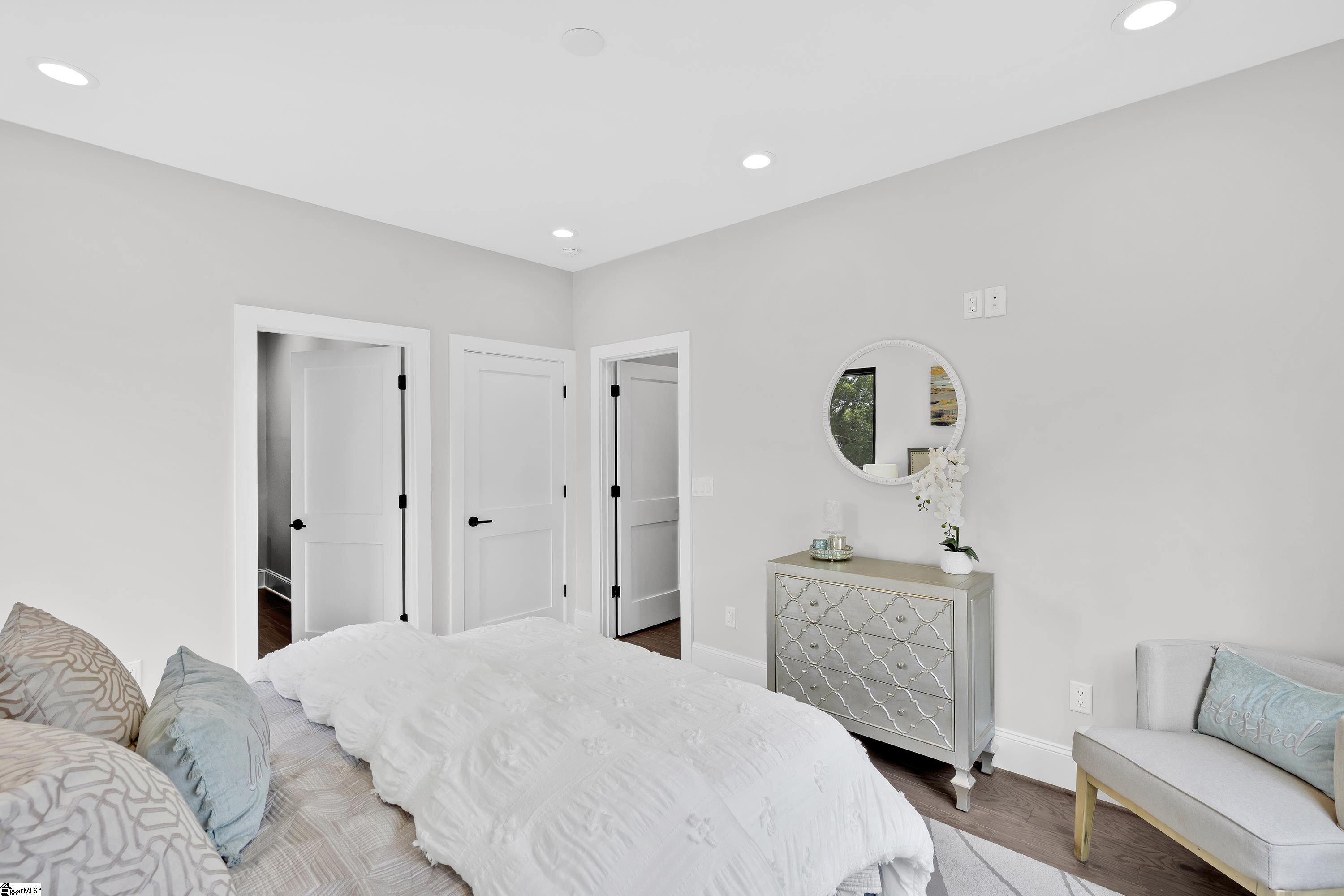 25 Conwell Street