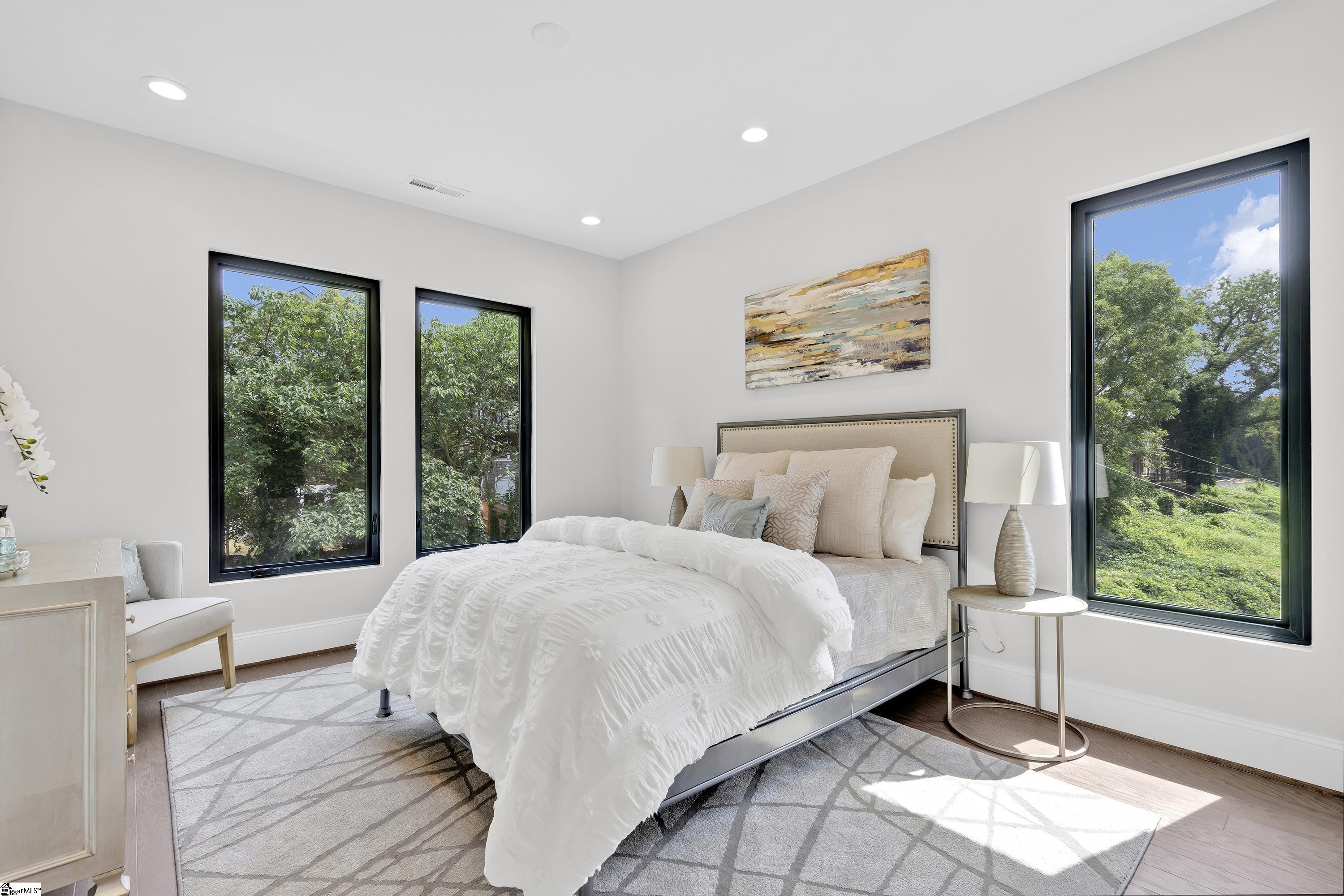 25 Conwell Street