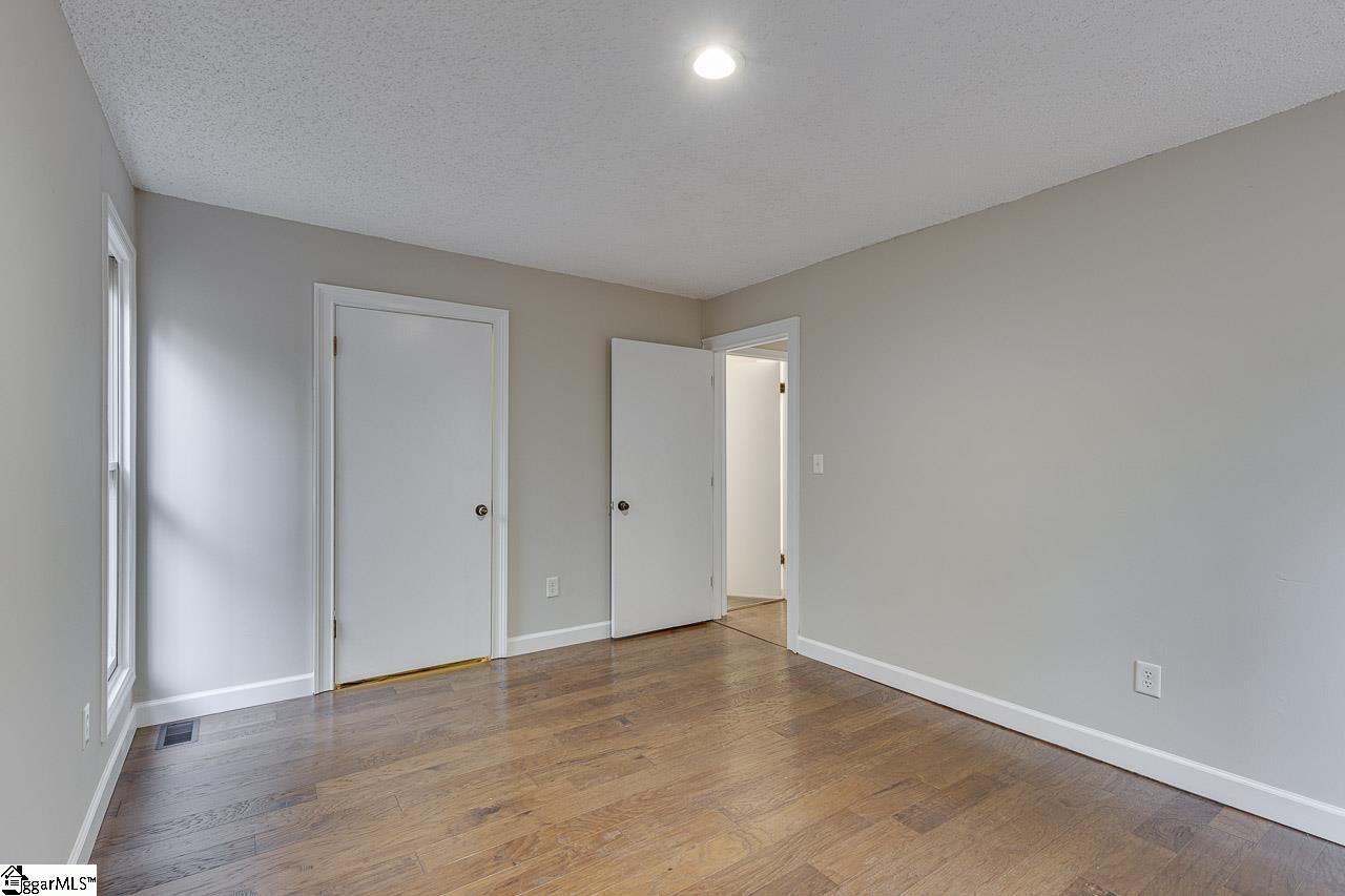 82 Westview Avenue