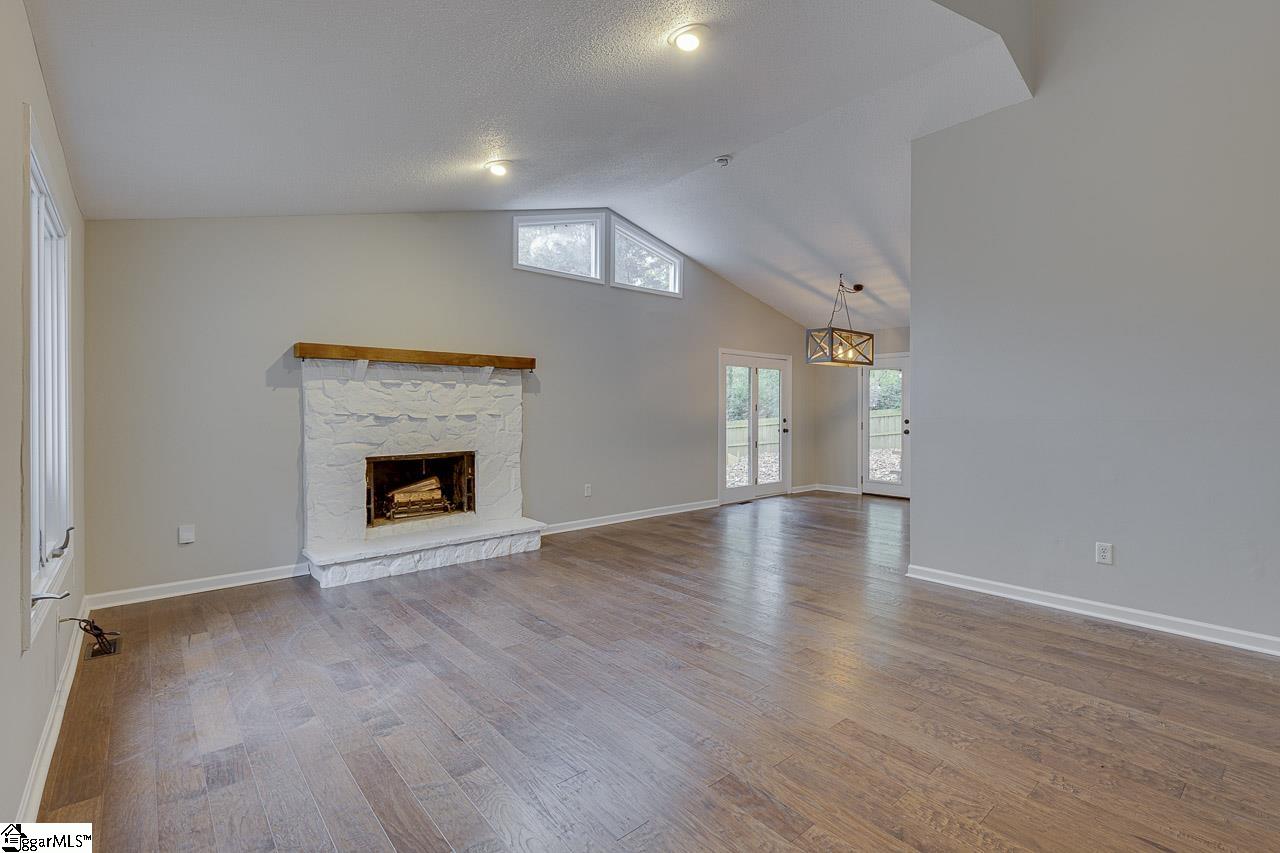 82 Westview Avenue