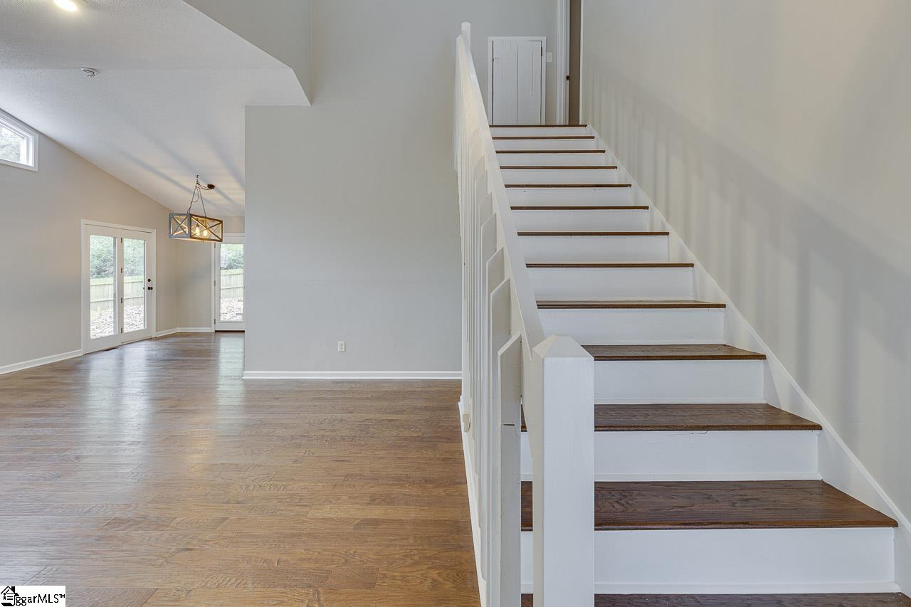 82 Westview Avenue