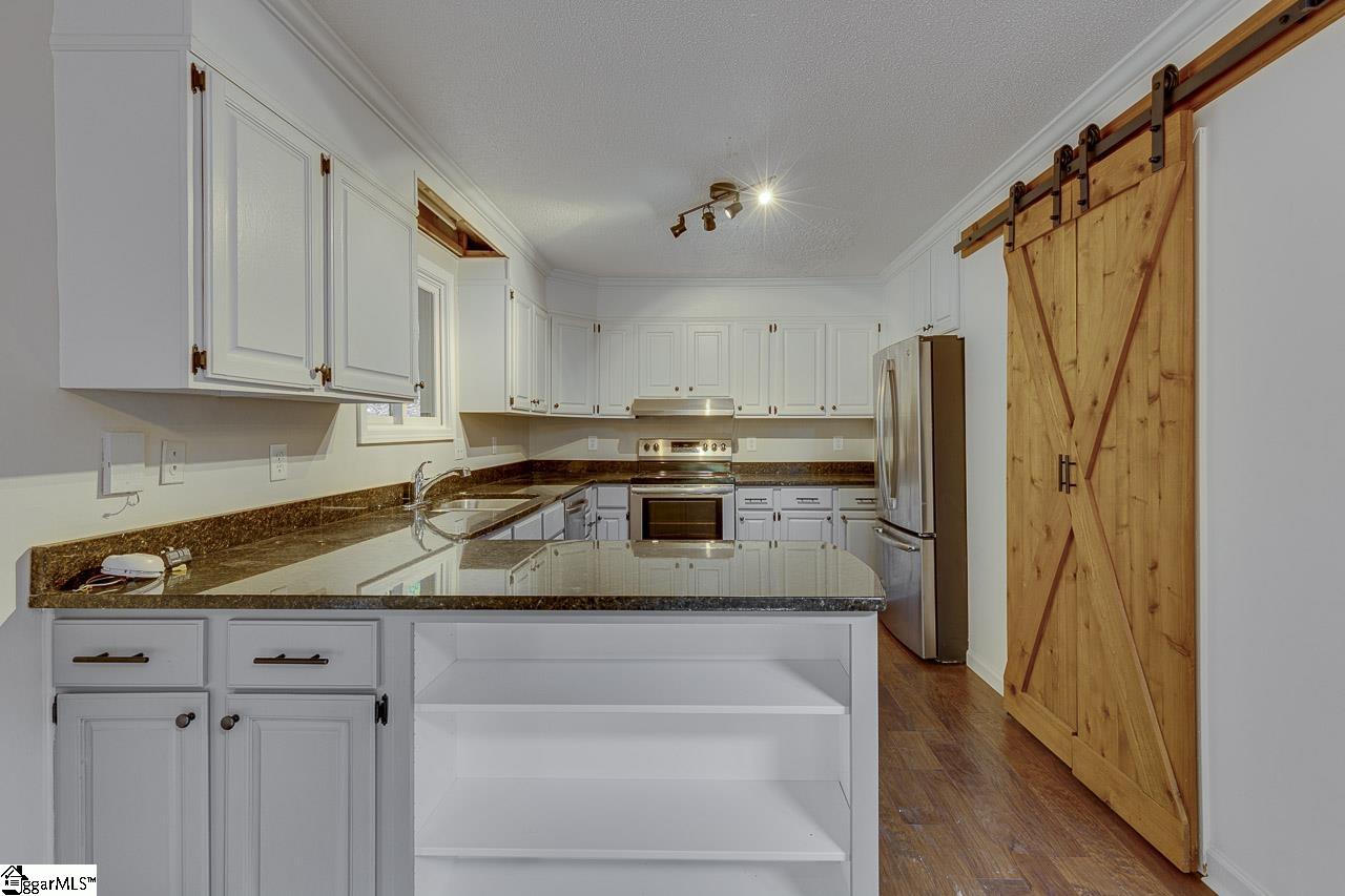 82 Westview Avenue