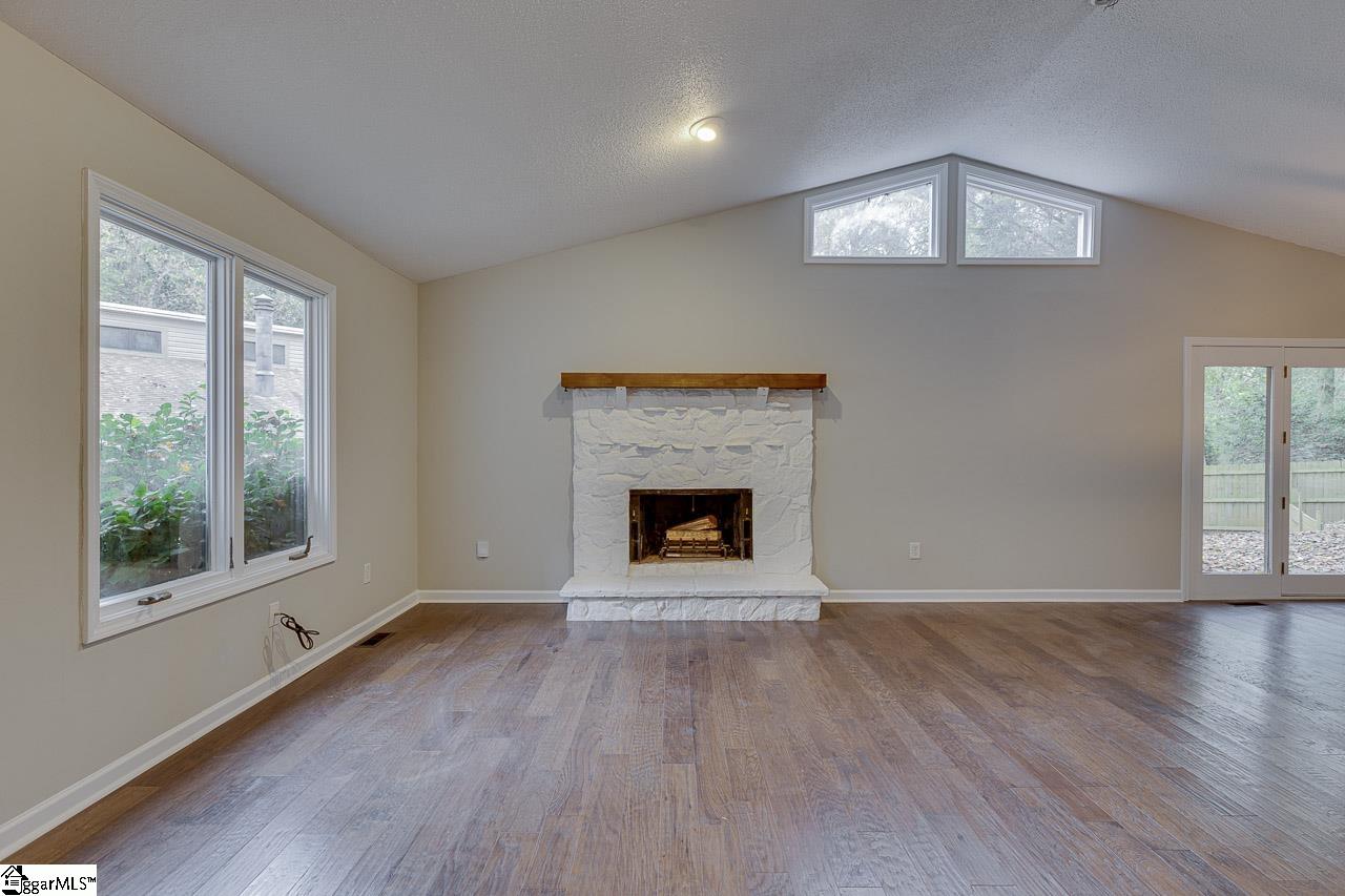 82 Westview Avenue