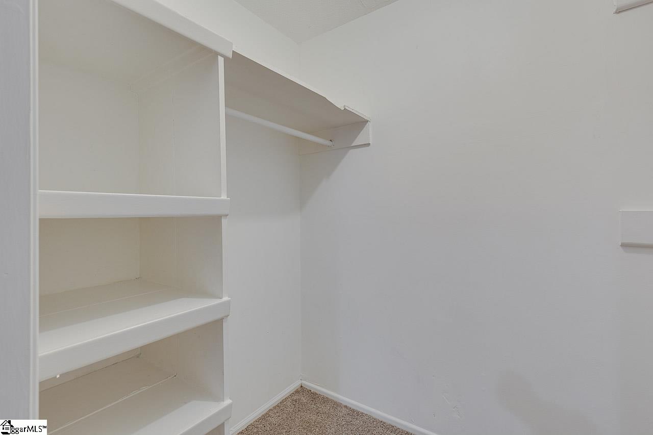 82 Westview Avenue