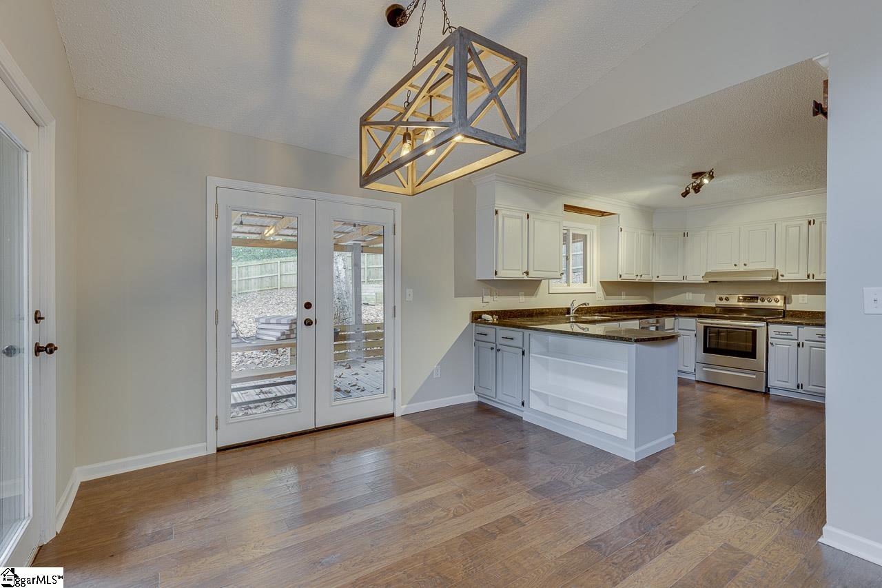82 Westview Avenue