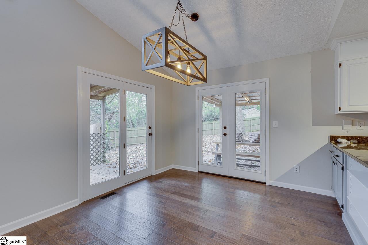 82 Westview Avenue
