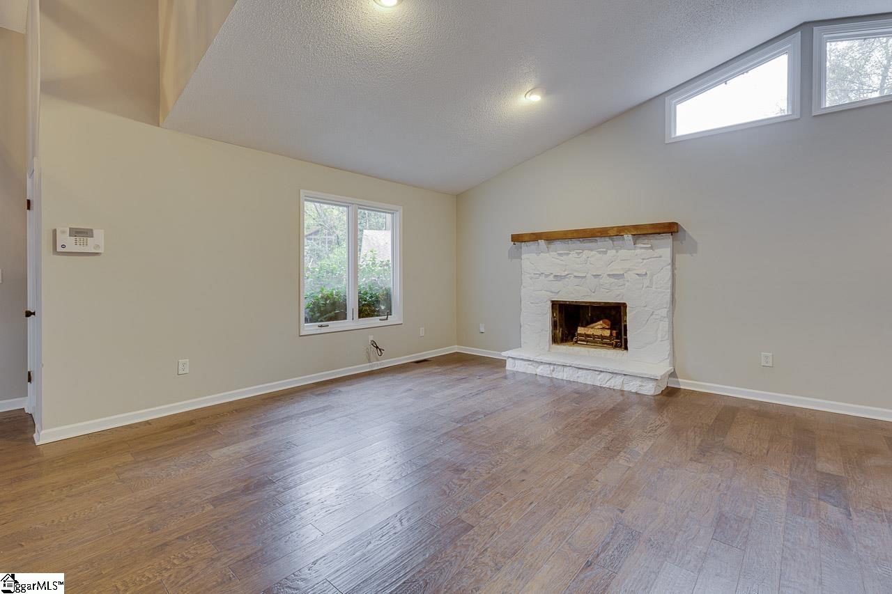 82 Westview Avenue