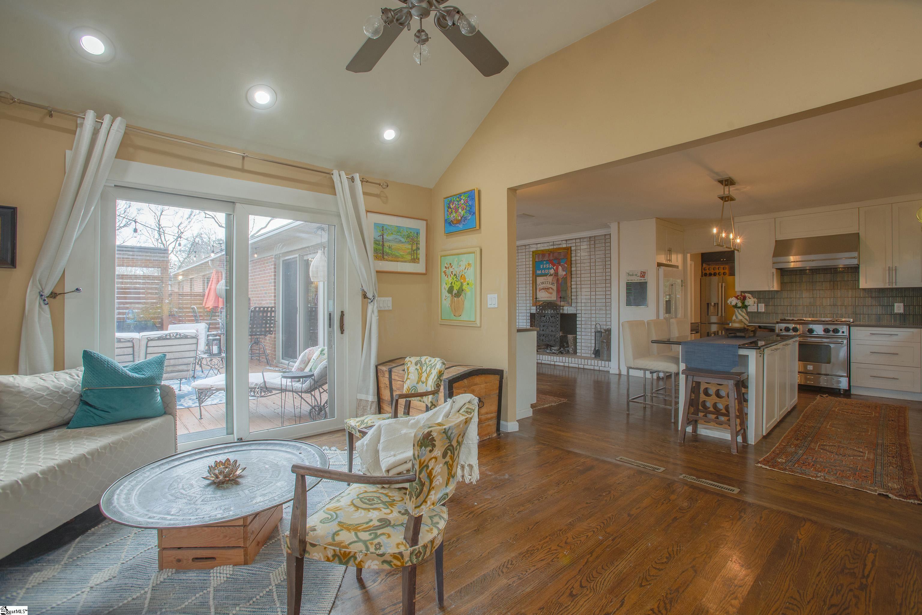 108 Lakecrest Drive