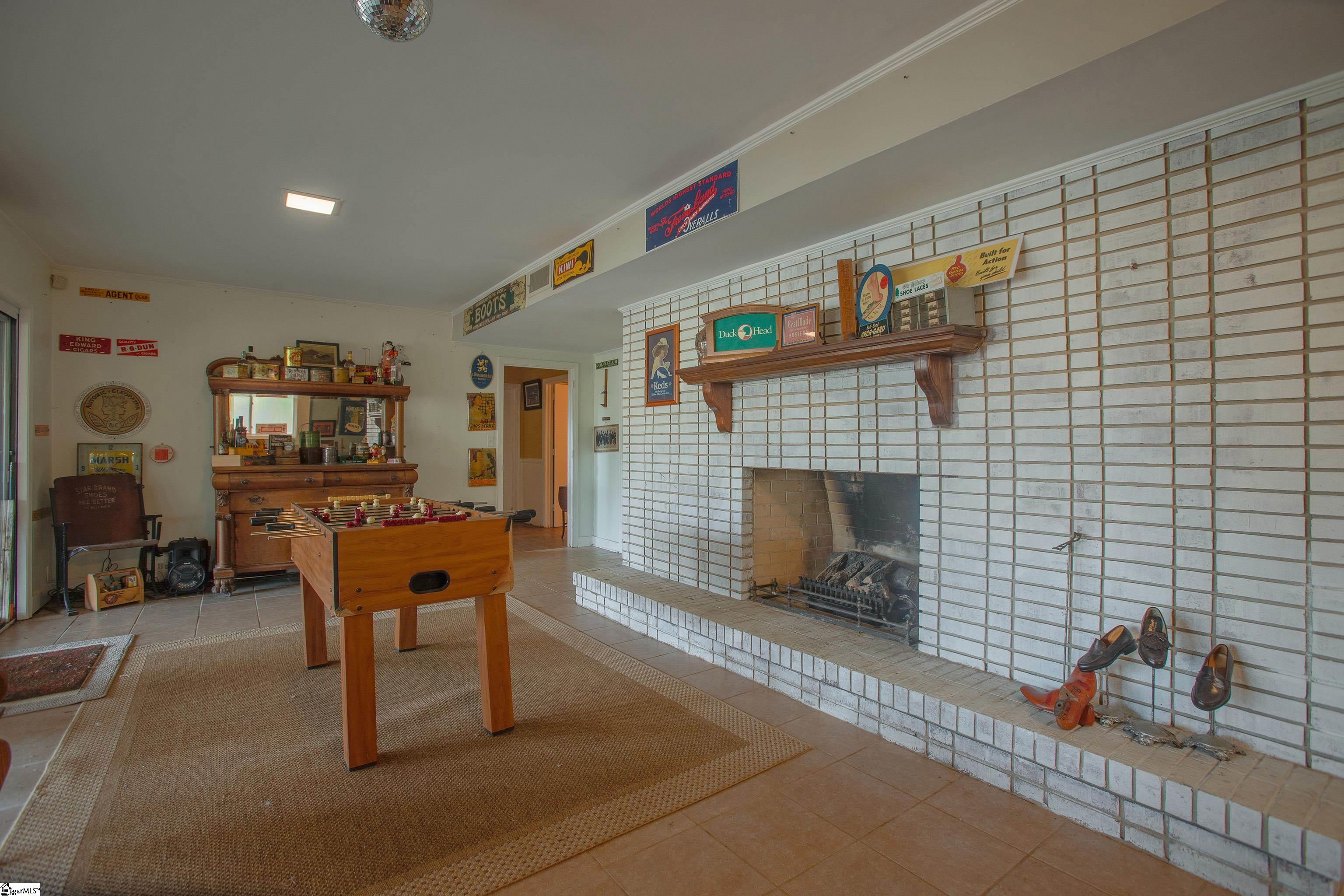 108 Lakecrest Drive