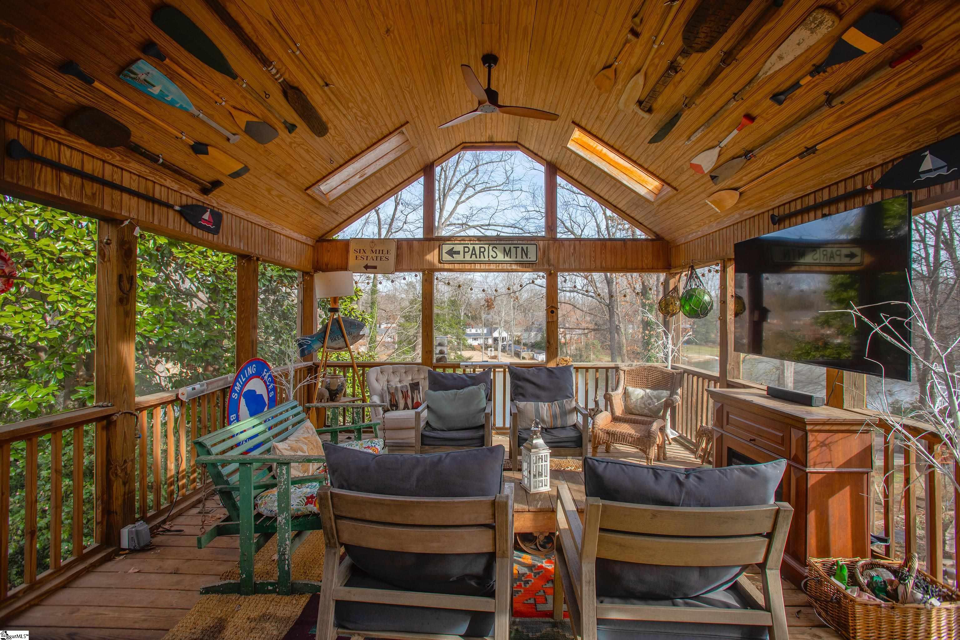 108 Lakecrest Drive