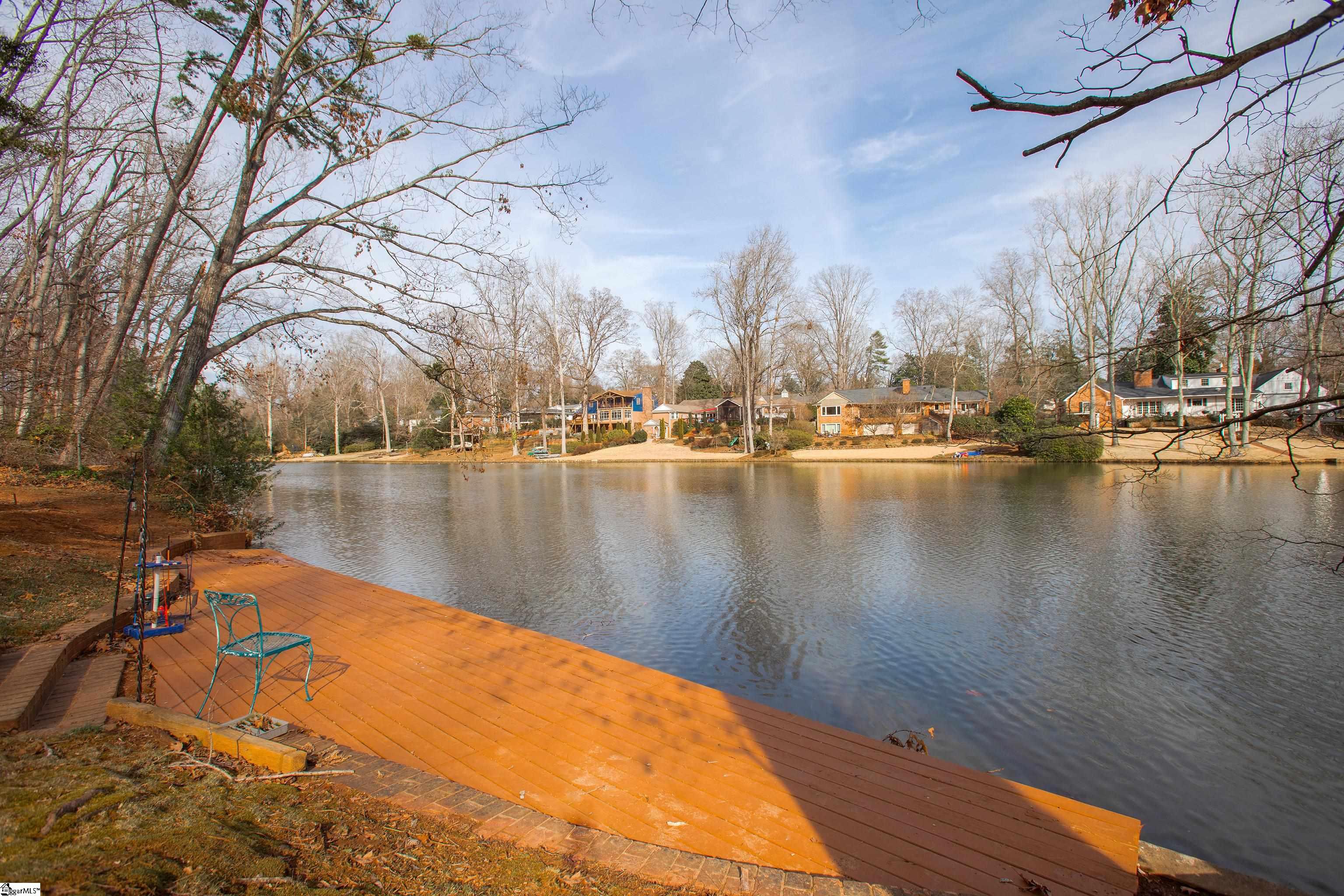 108 Lakecrest Drive