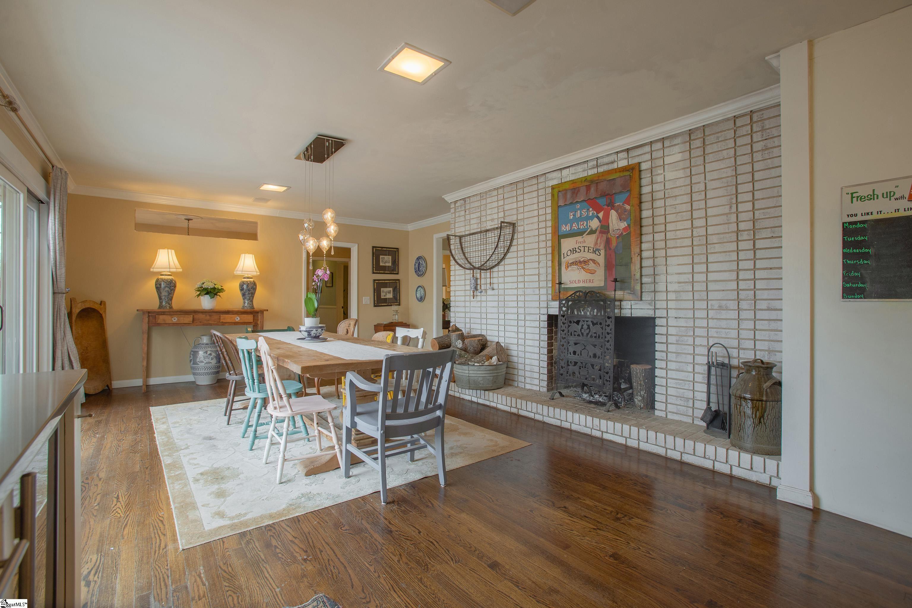 108 Lakecrest Drive