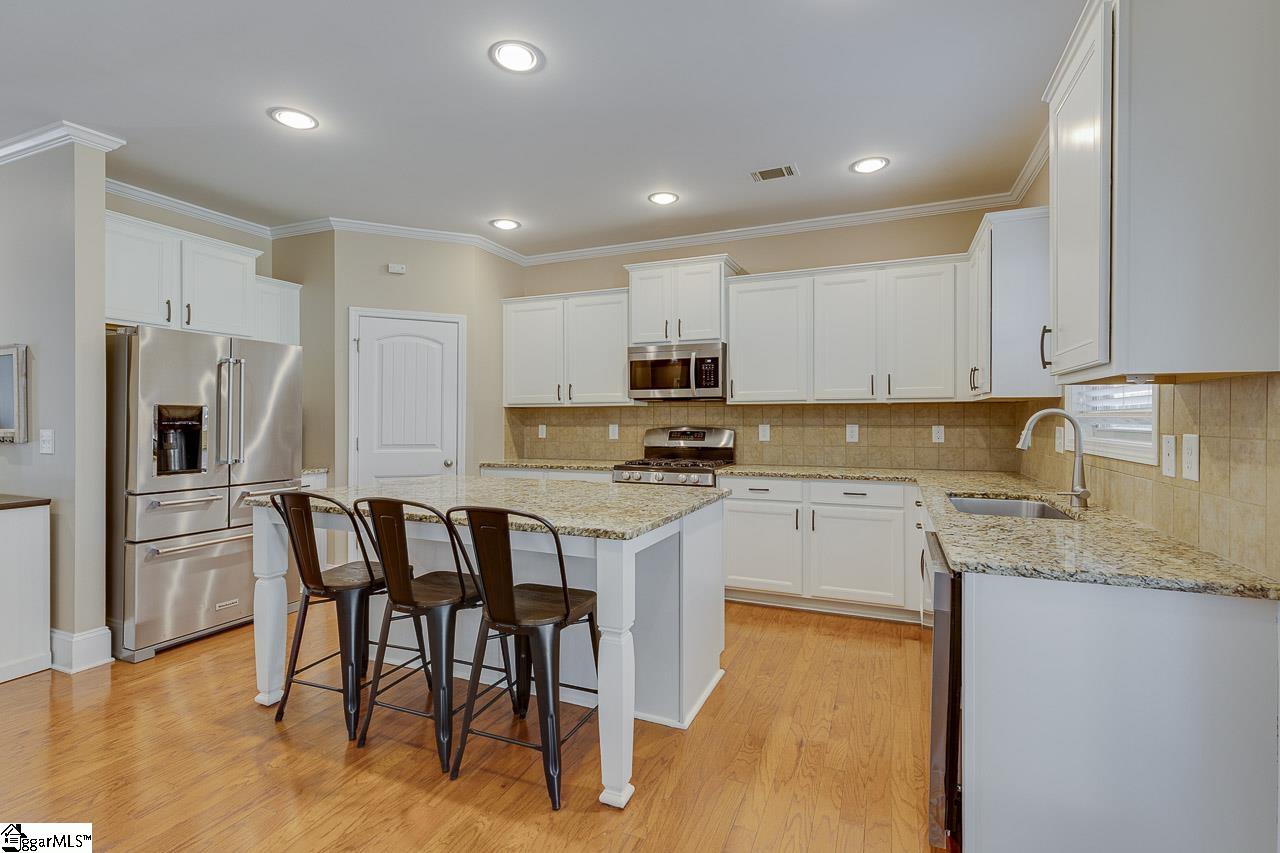 101 Trailwood Drive