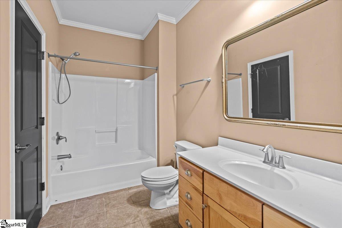10 Edge Court Unit B