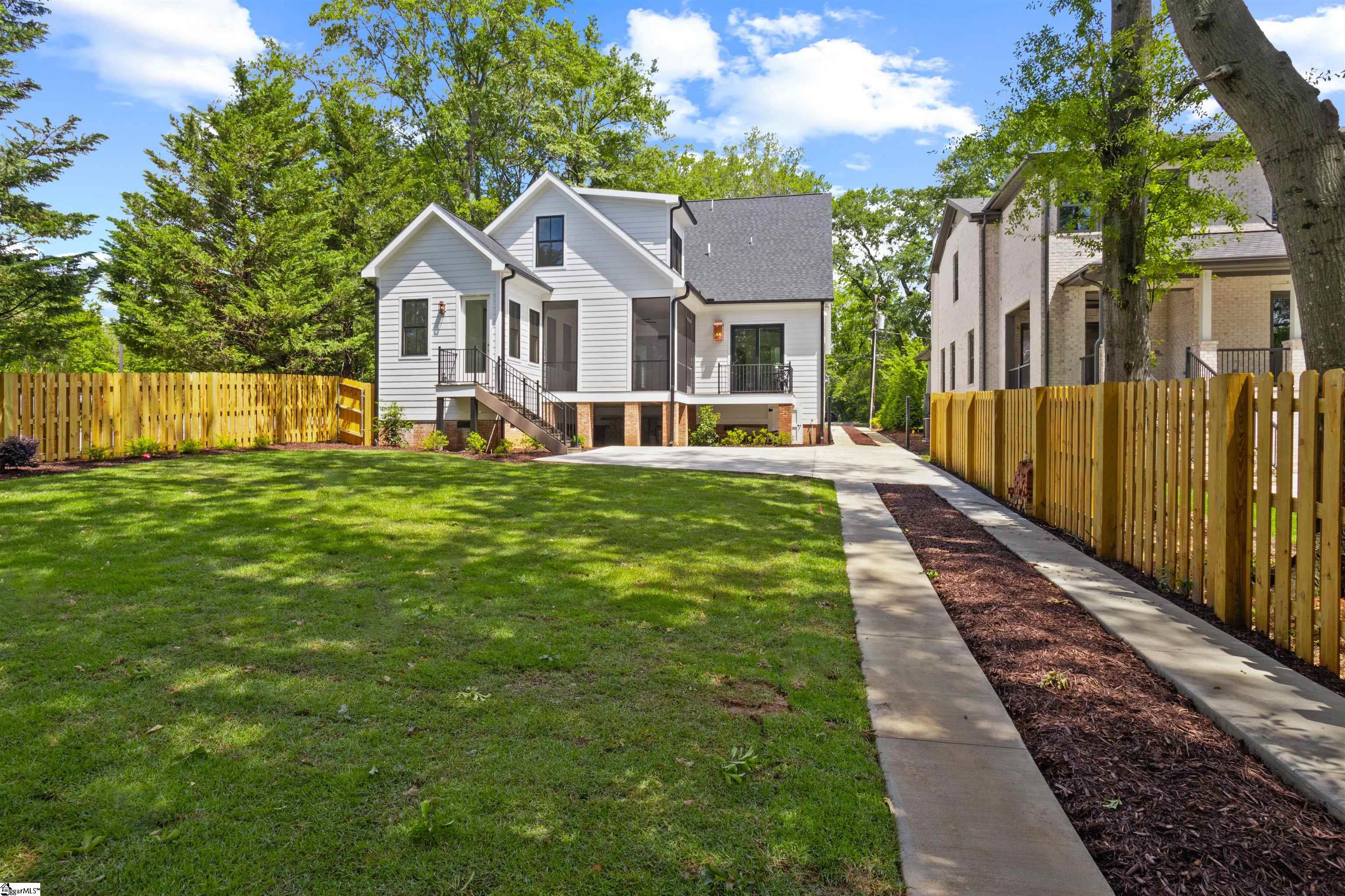 215 W Earle Street