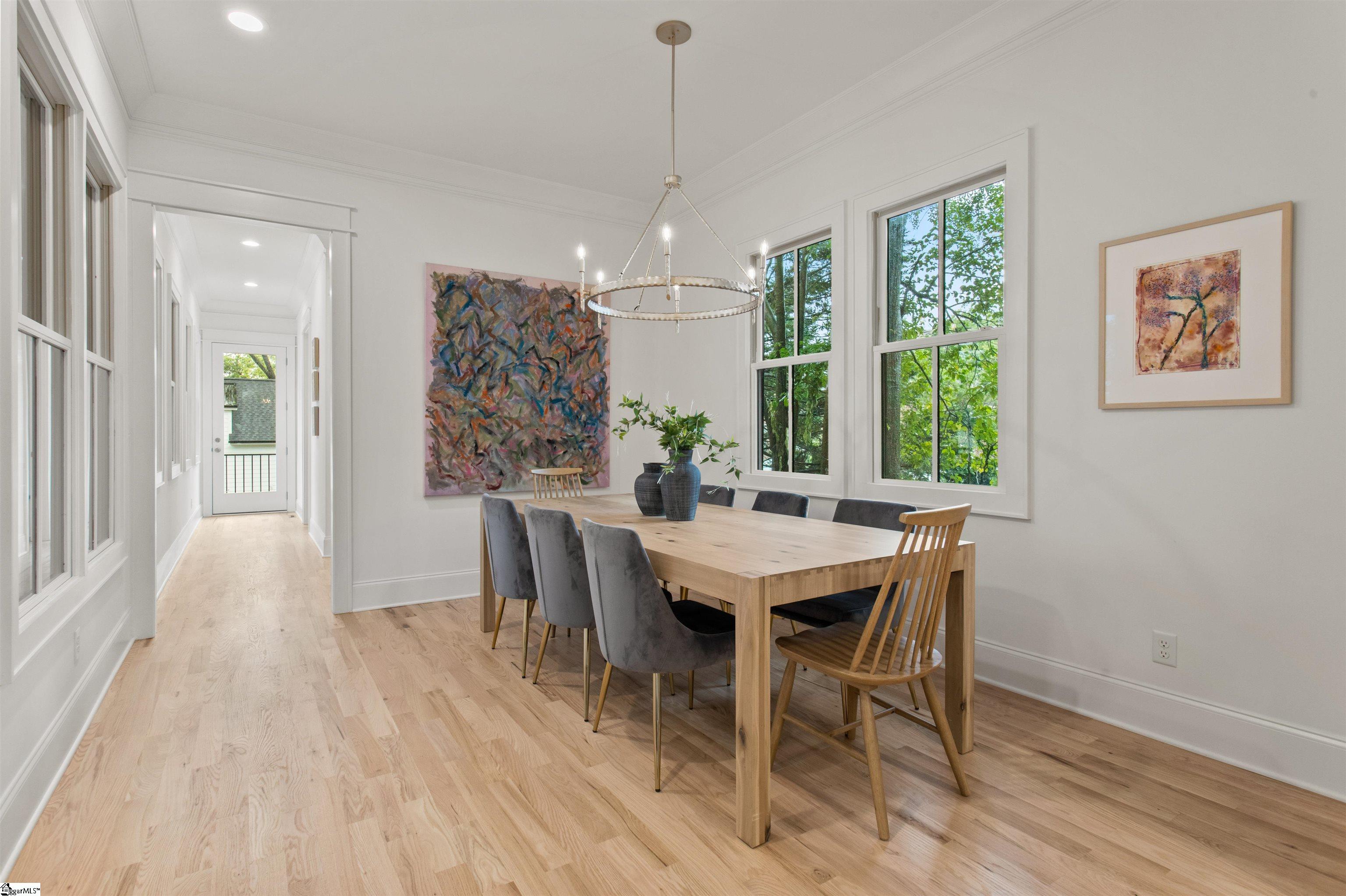 215 W Earle Street