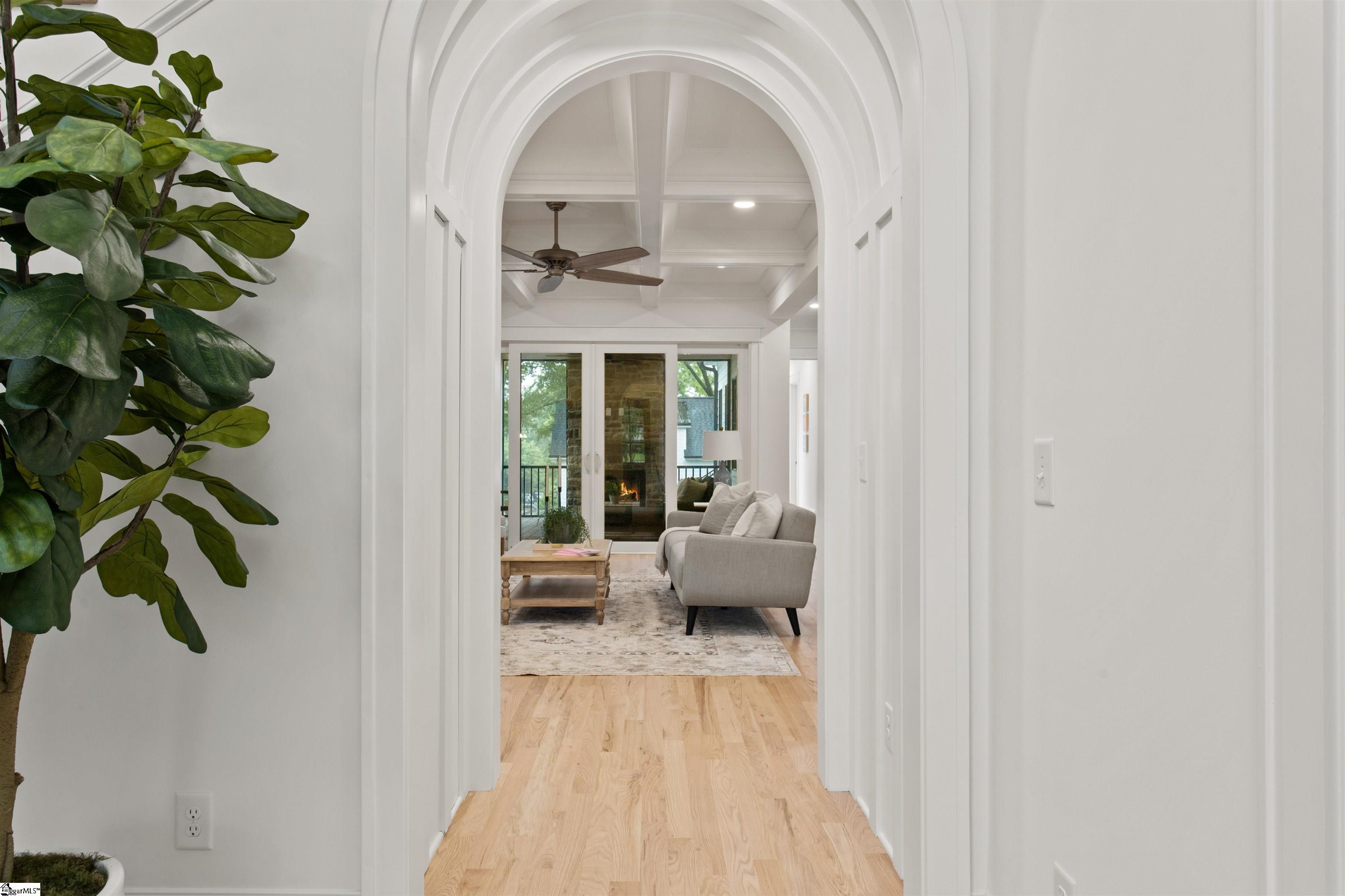 215 W Earle Street