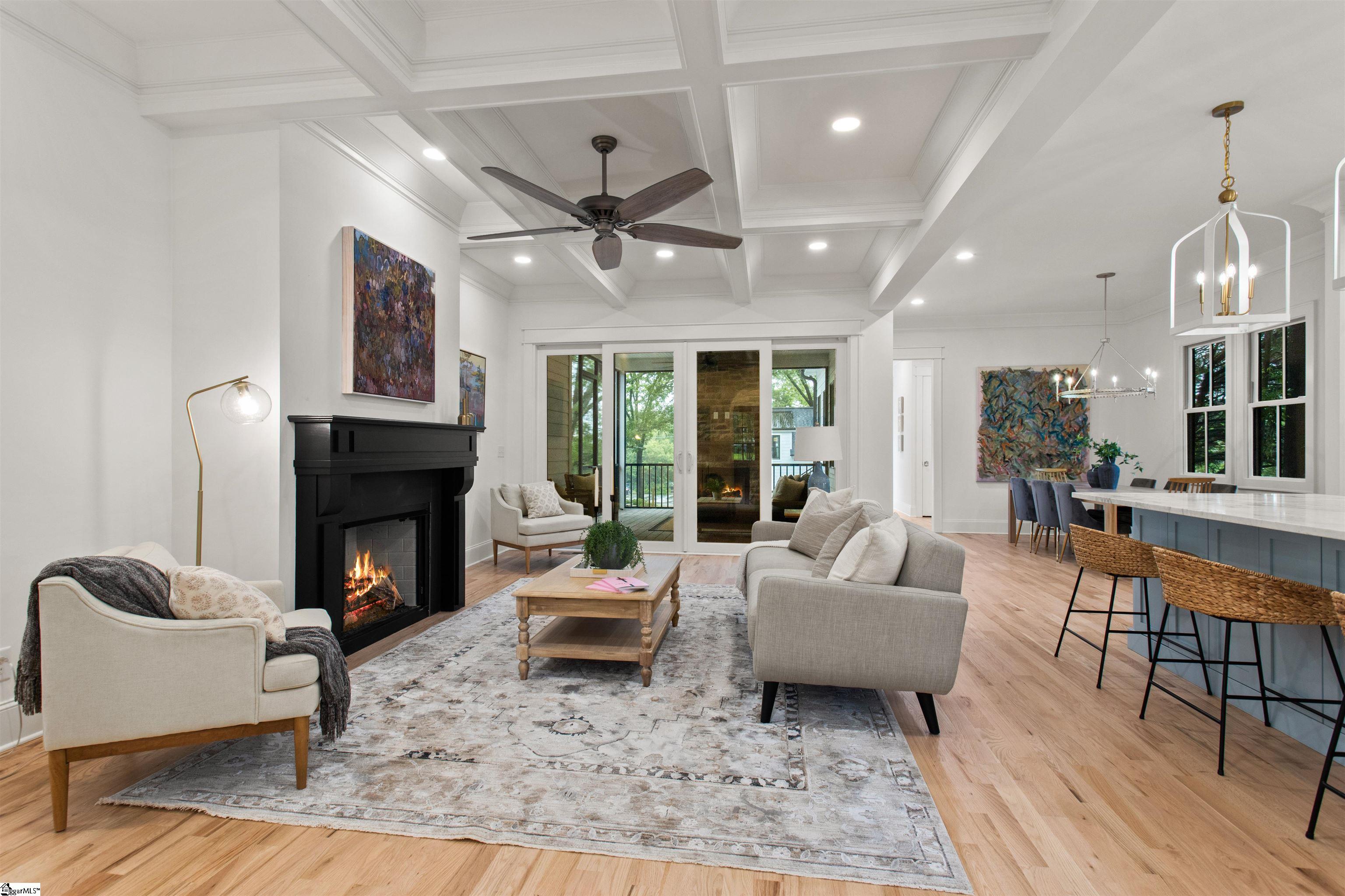 215 W Earle Street