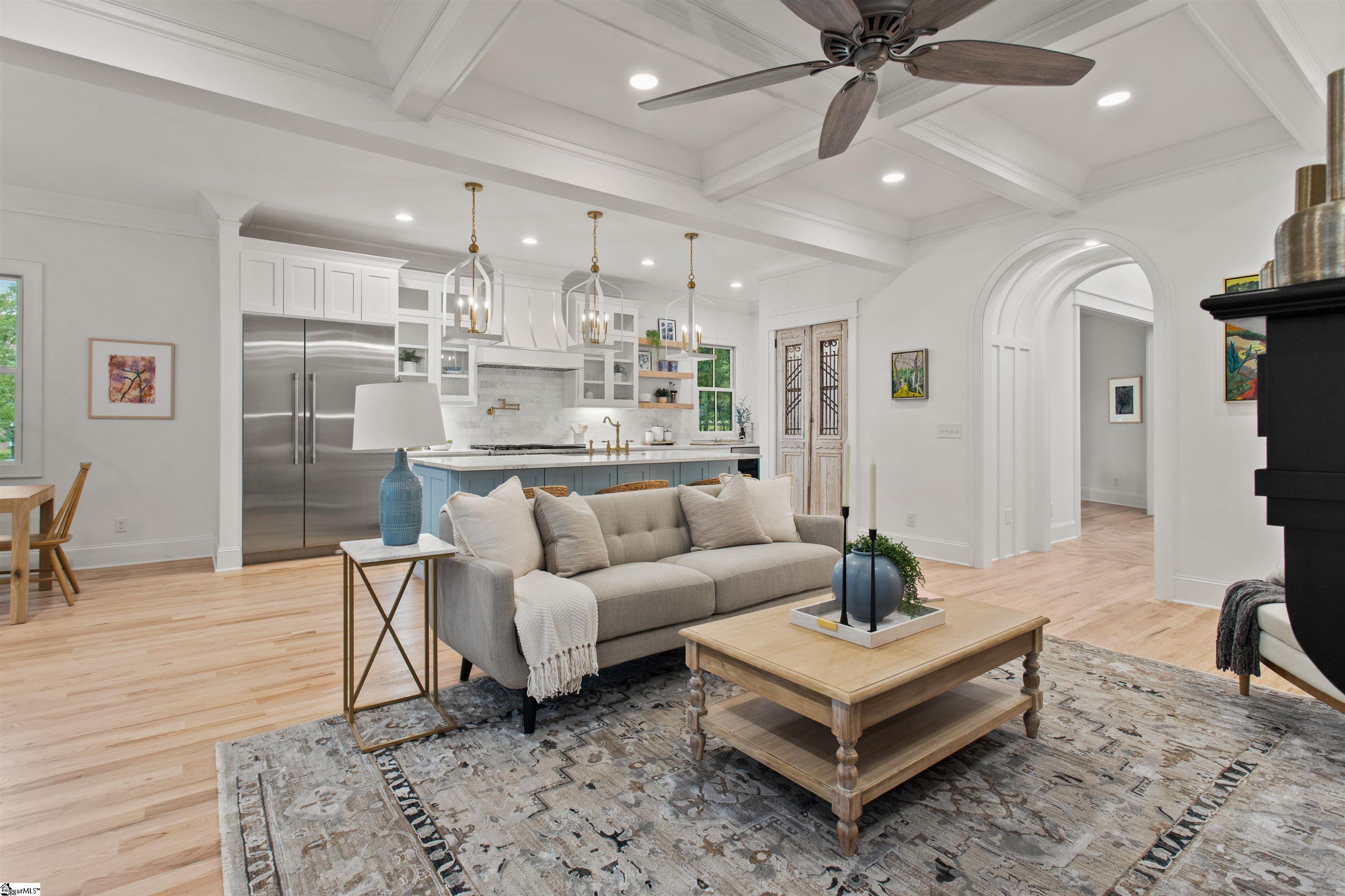215 W Earle Street