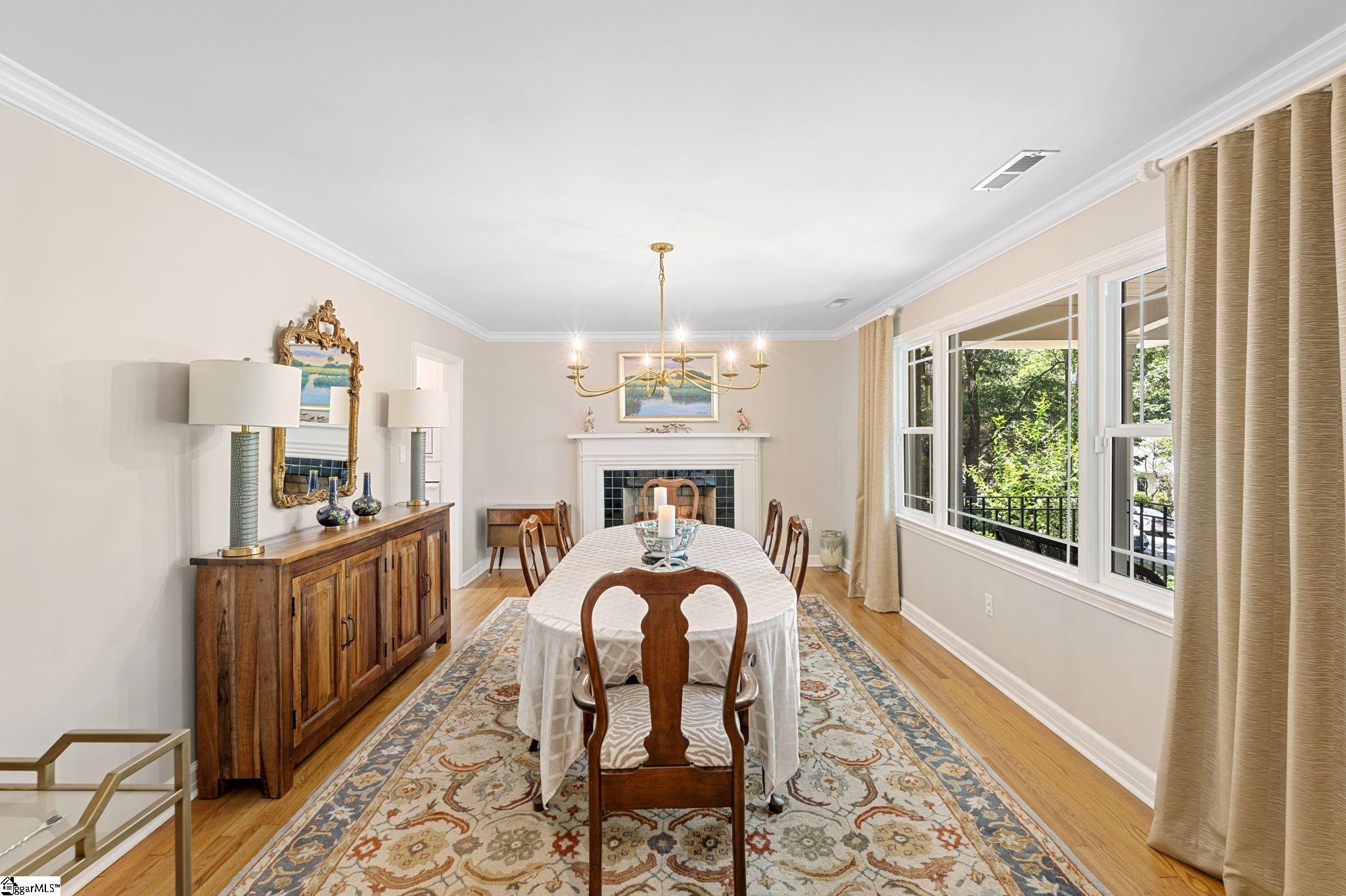115 W Montclair Avenue