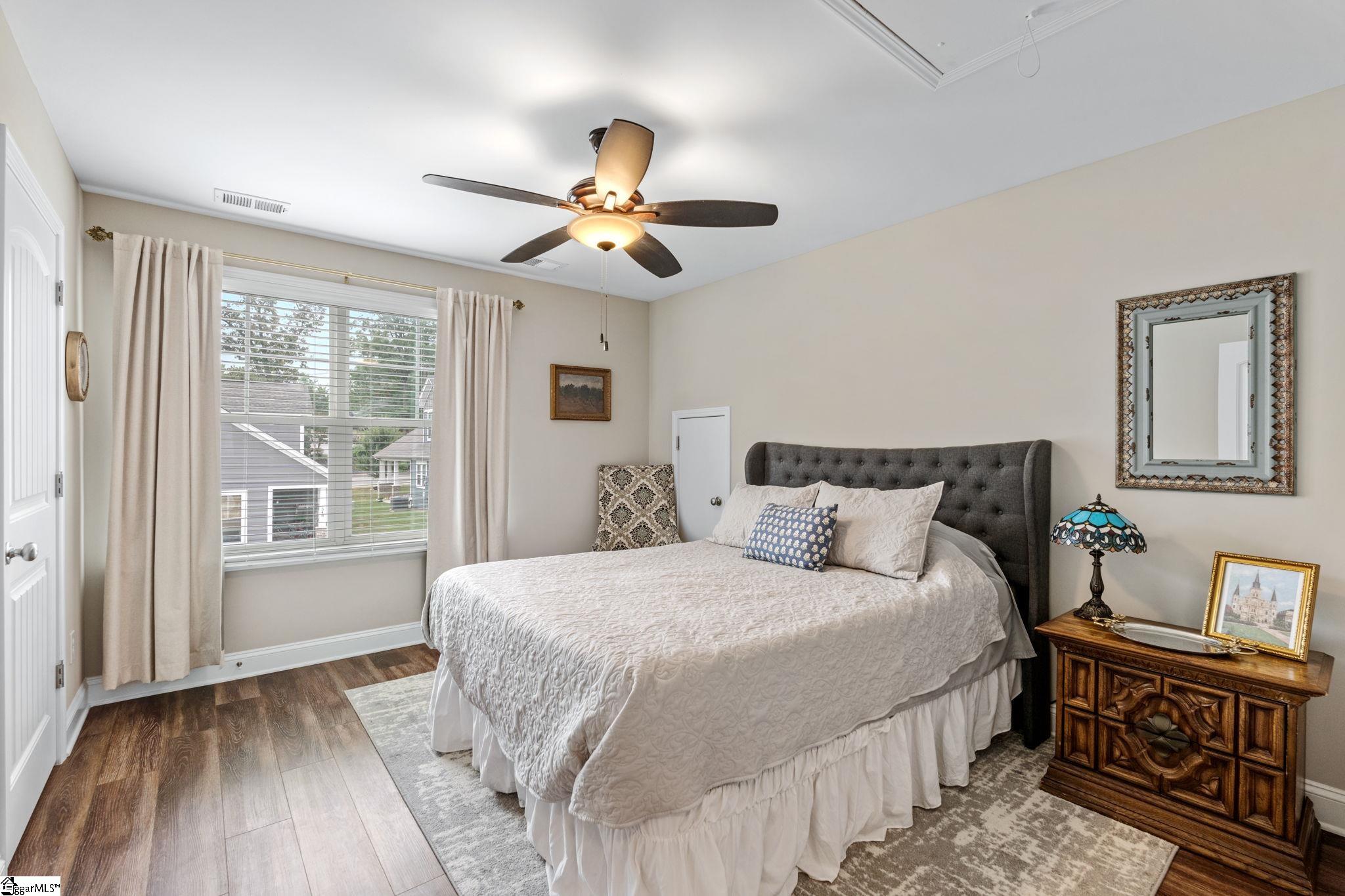 54 Cottage Knoll Circle