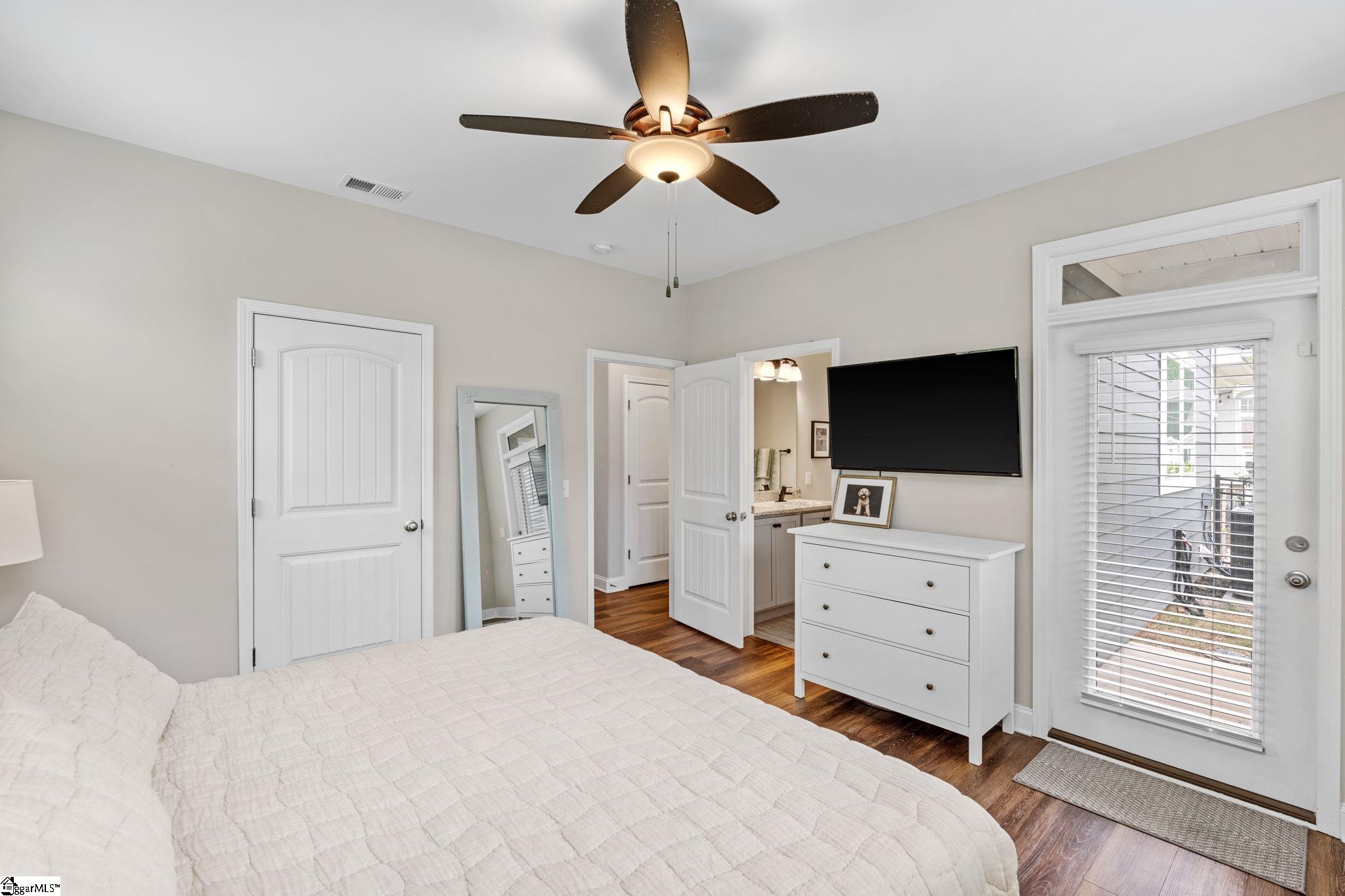54 Cottage Knoll Circle