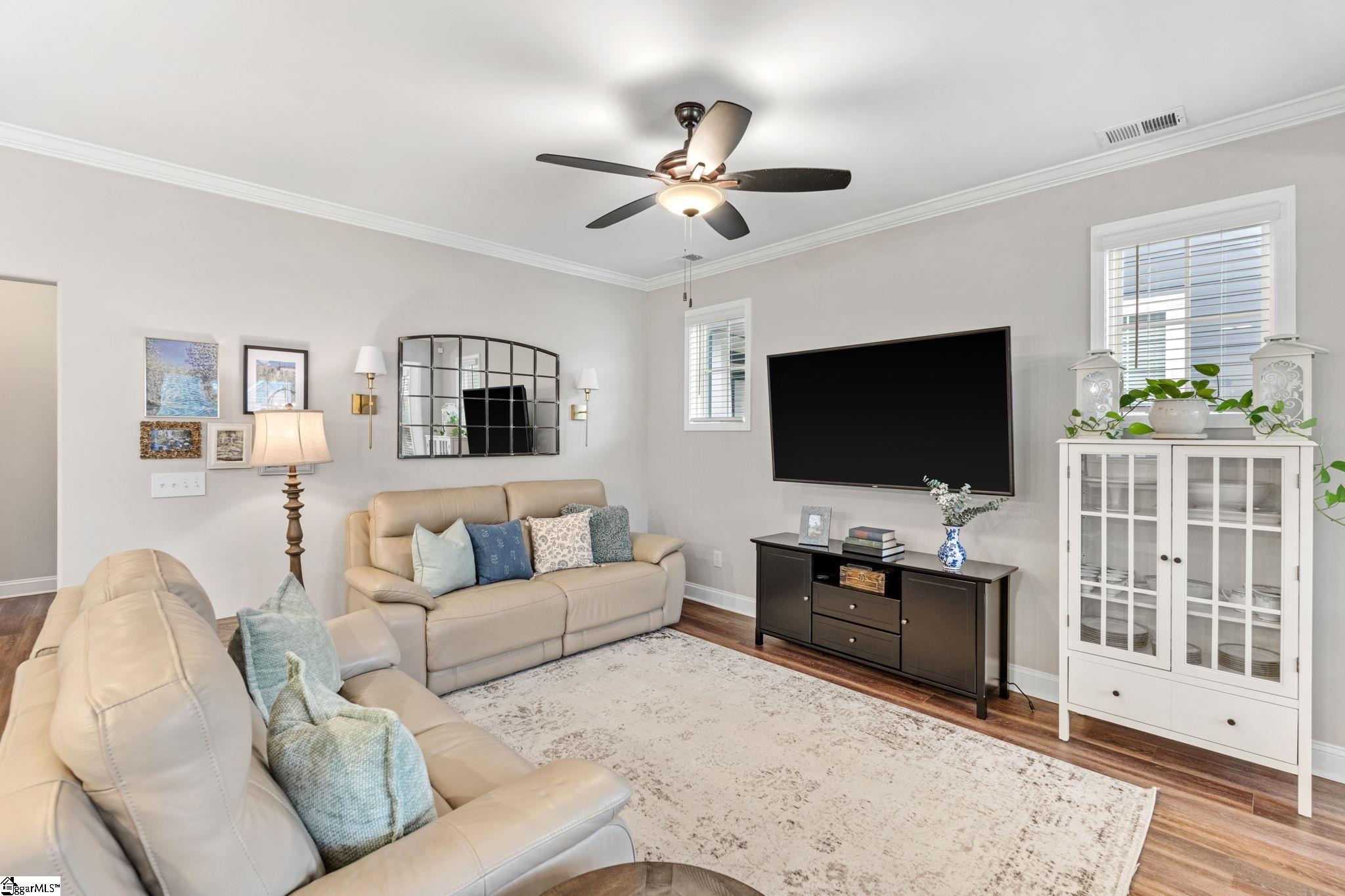 54 Cottage Knoll Circle