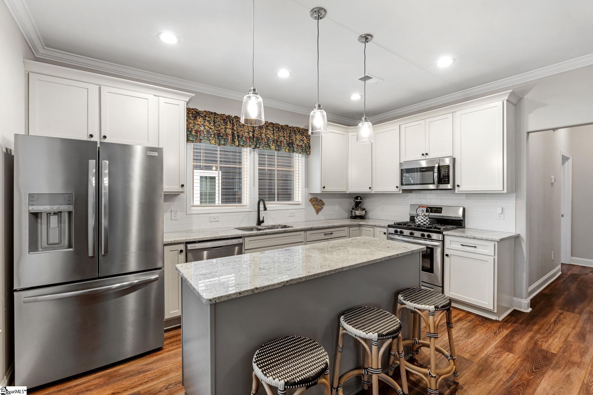 54 Cottage Knoll Circle