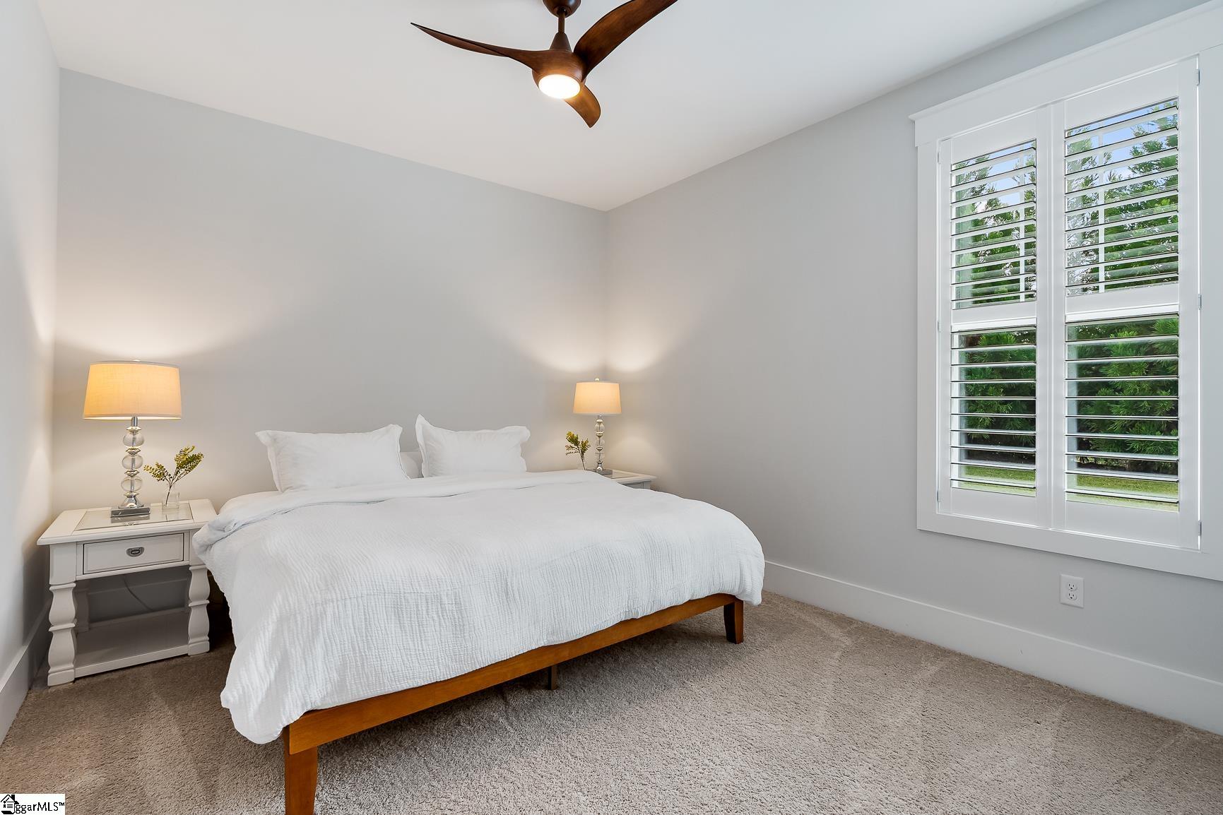 4 Semillon Road