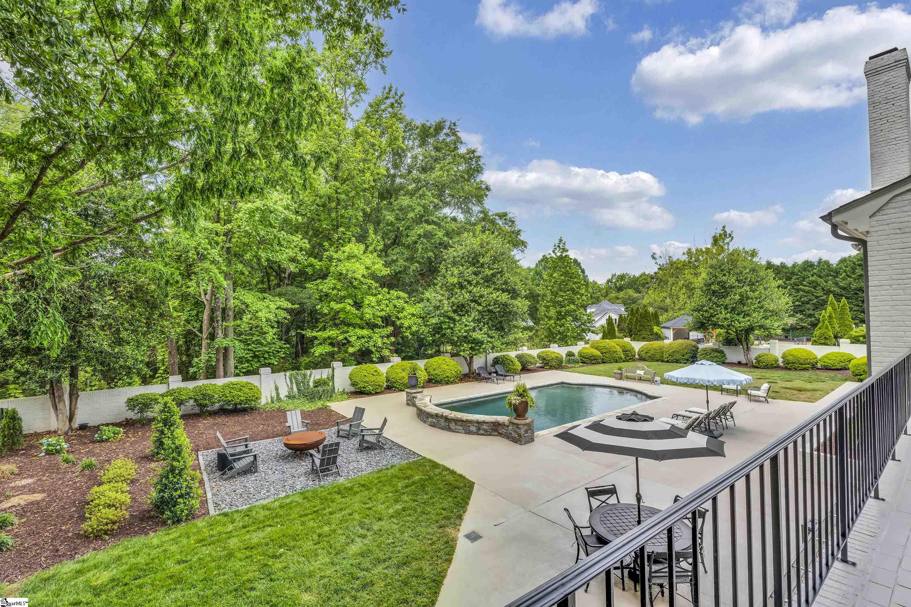 7 Weatherby Drive