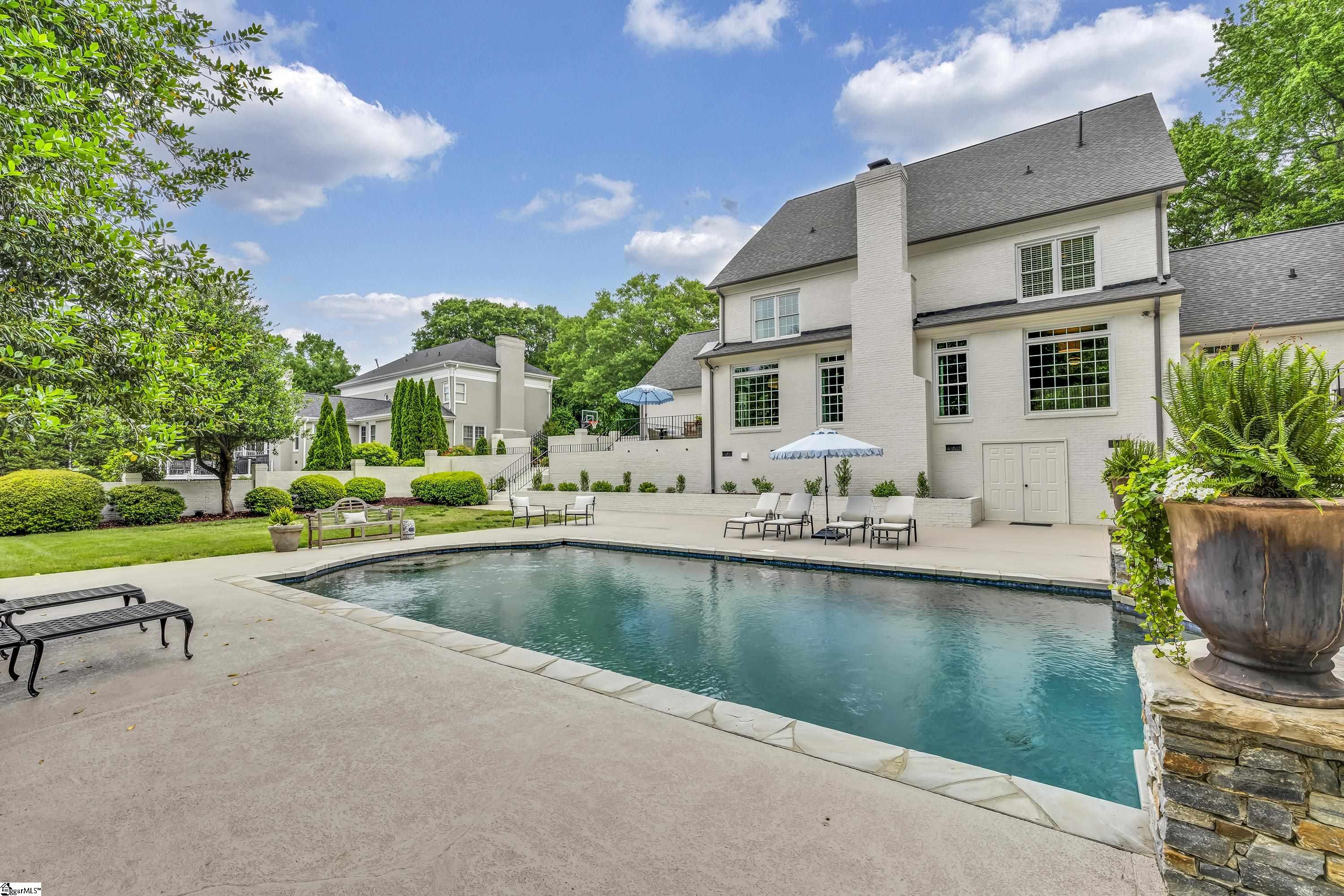 7 Weatherby Drive