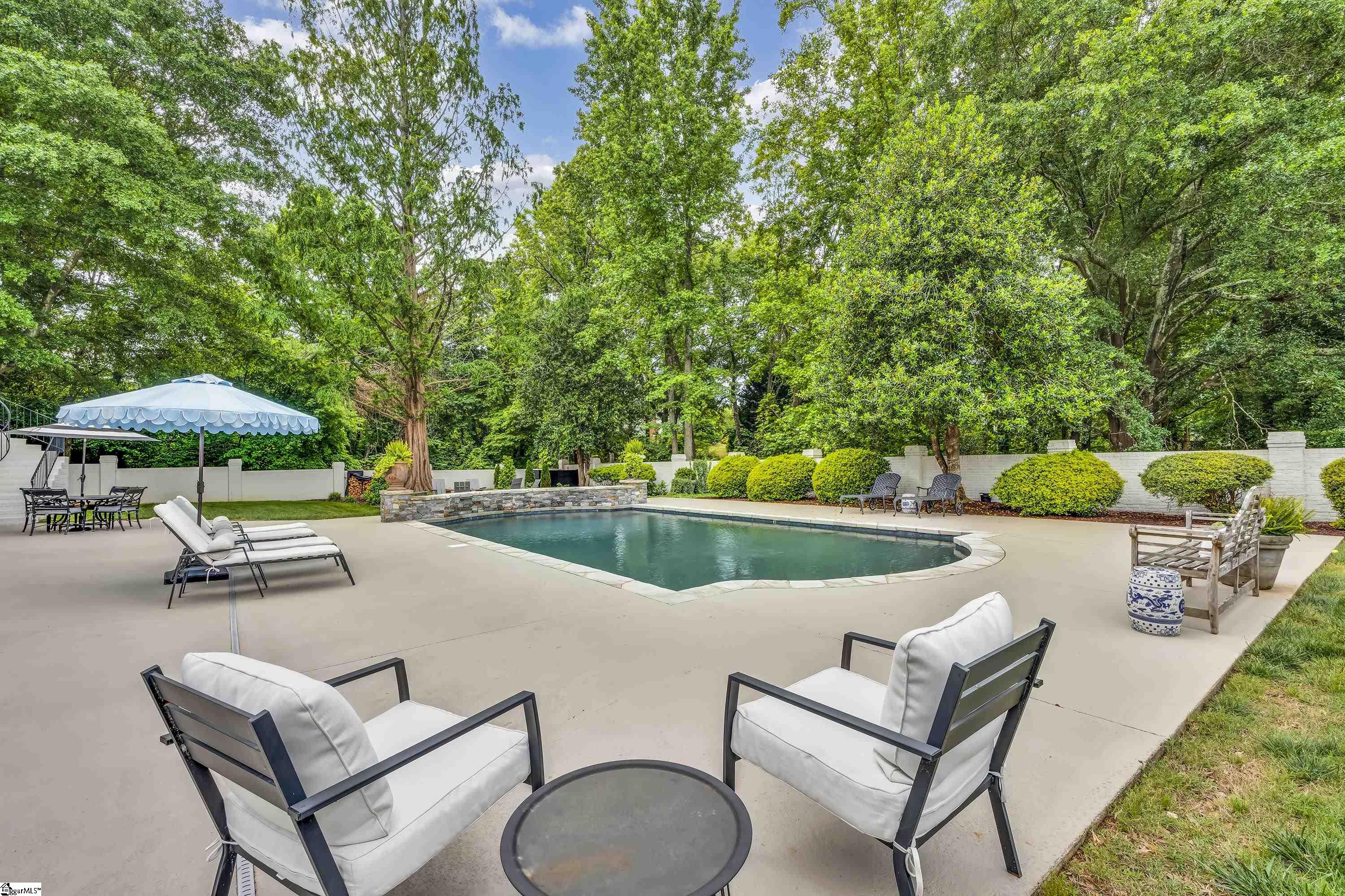 7 Weatherby Drive