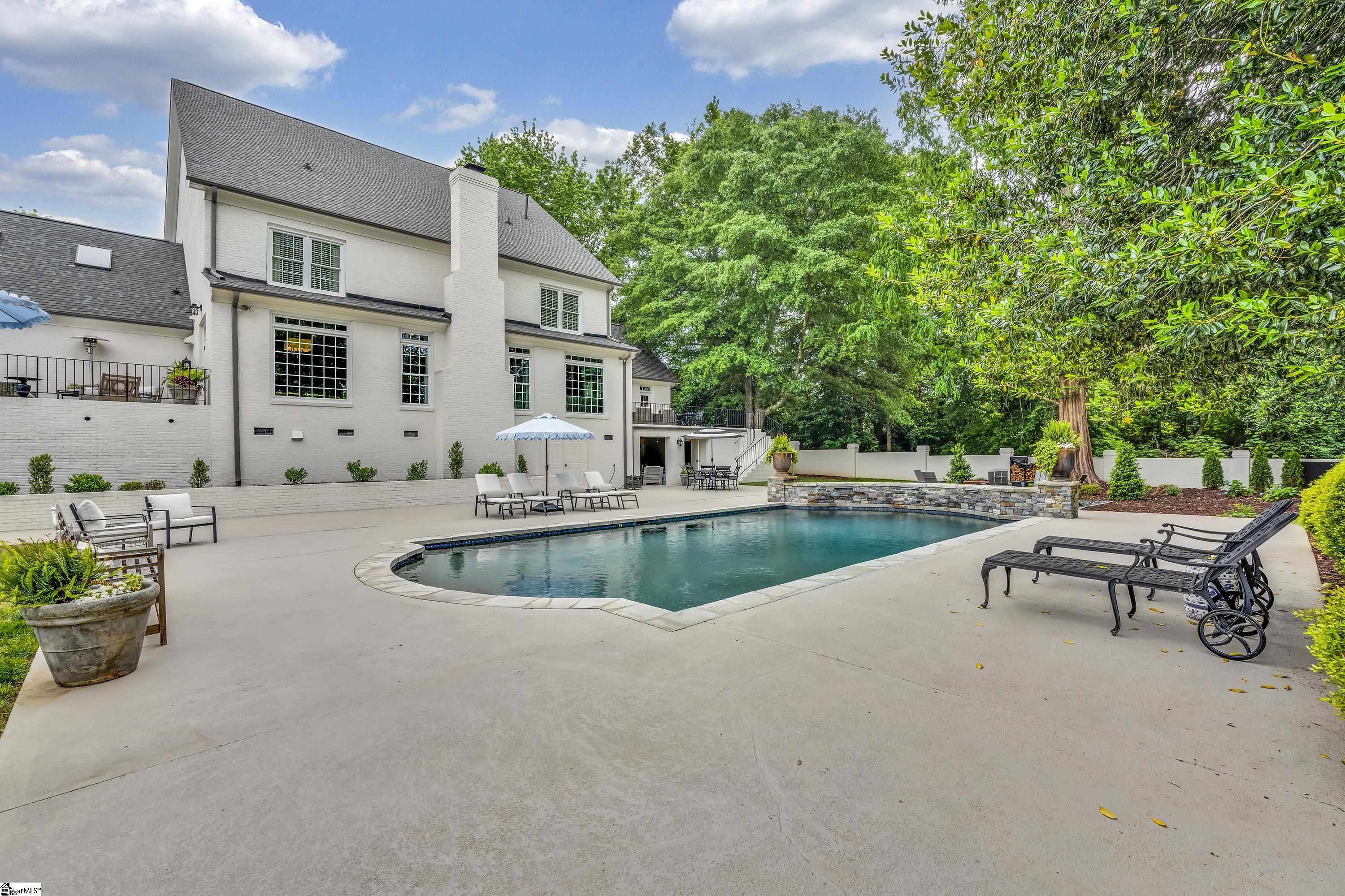 7 Weatherby Drive