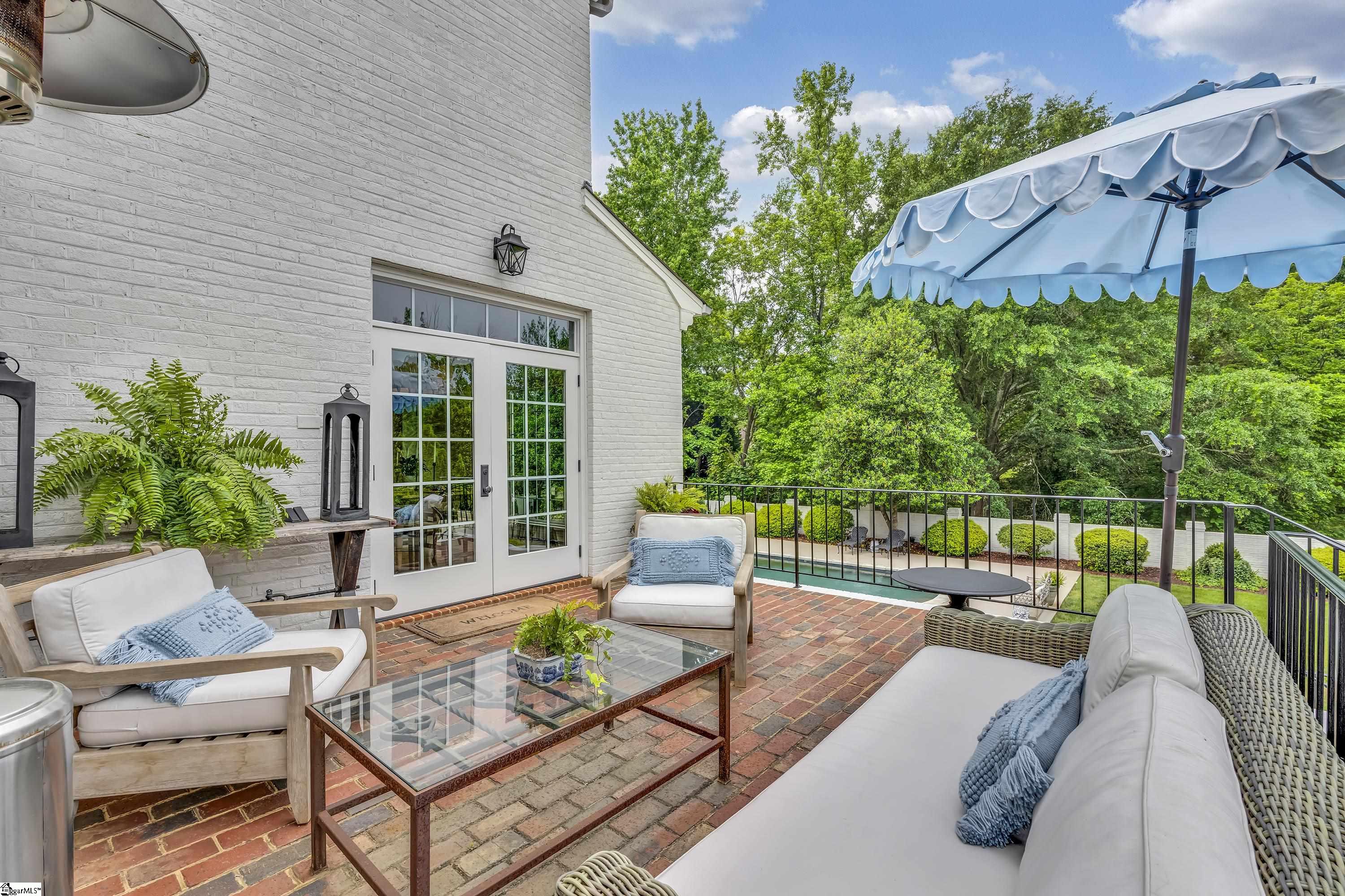 7 Weatherby Drive