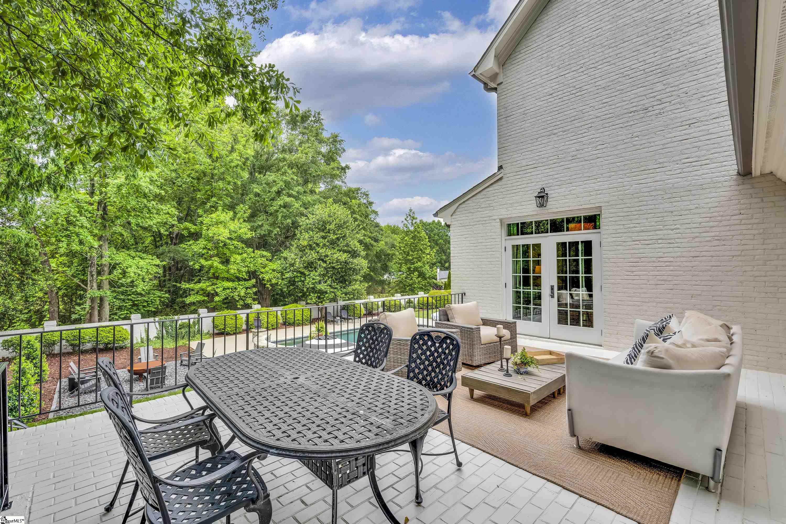 7 Weatherby Drive