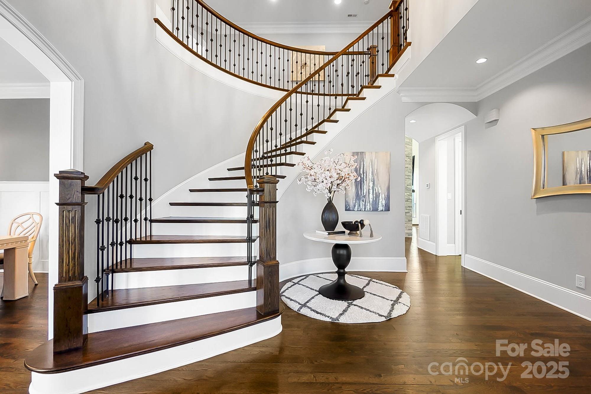 1311 Sunnys Halo Lane