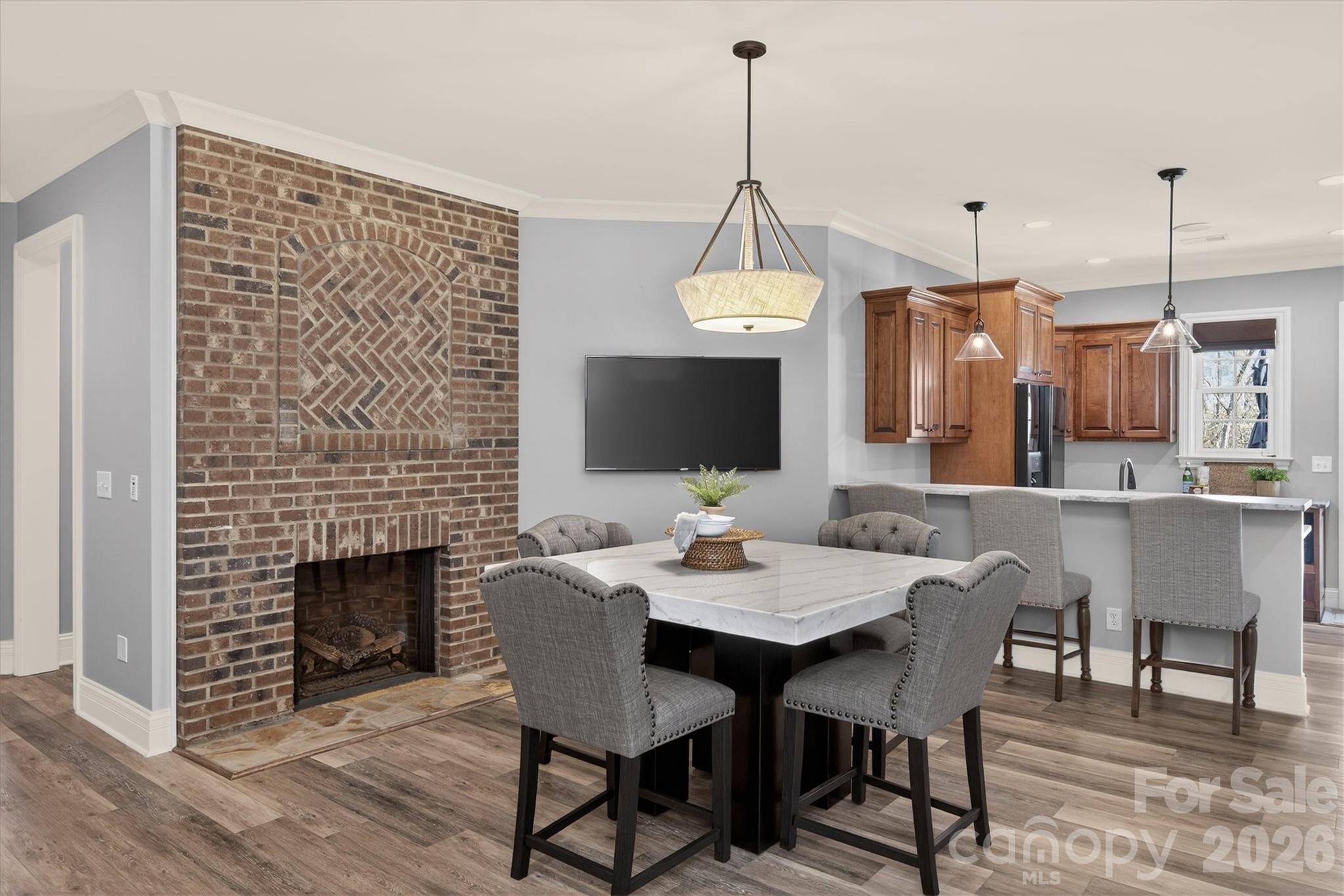 1915 Smarty Jones Drive